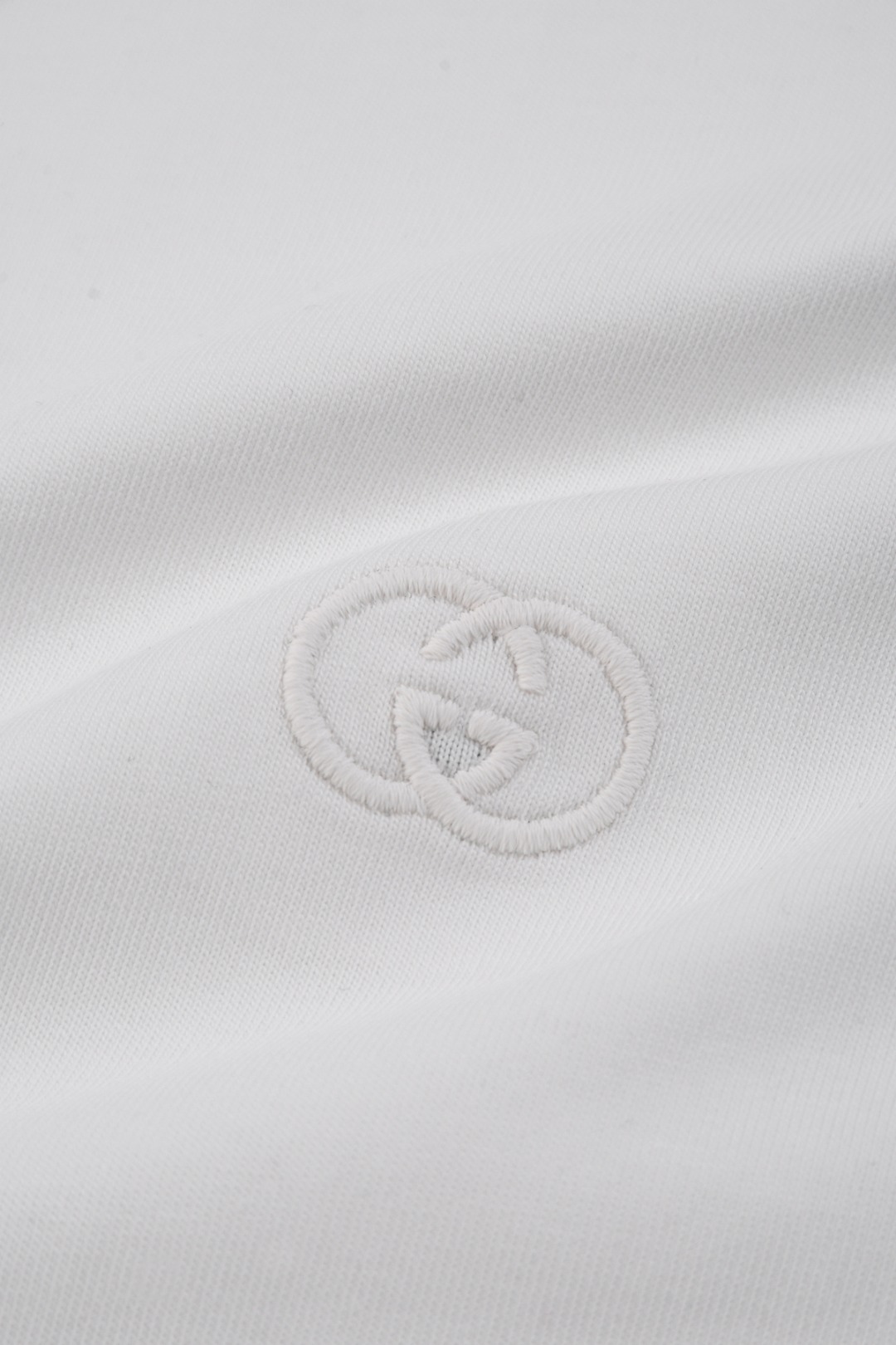 Gucci clothing-142