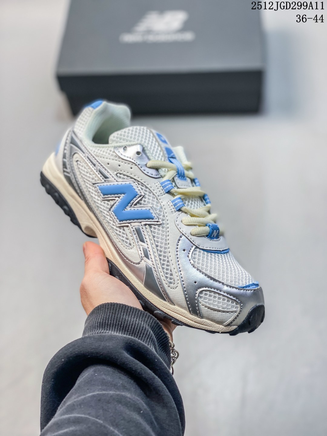 New Balance Sneakers-242