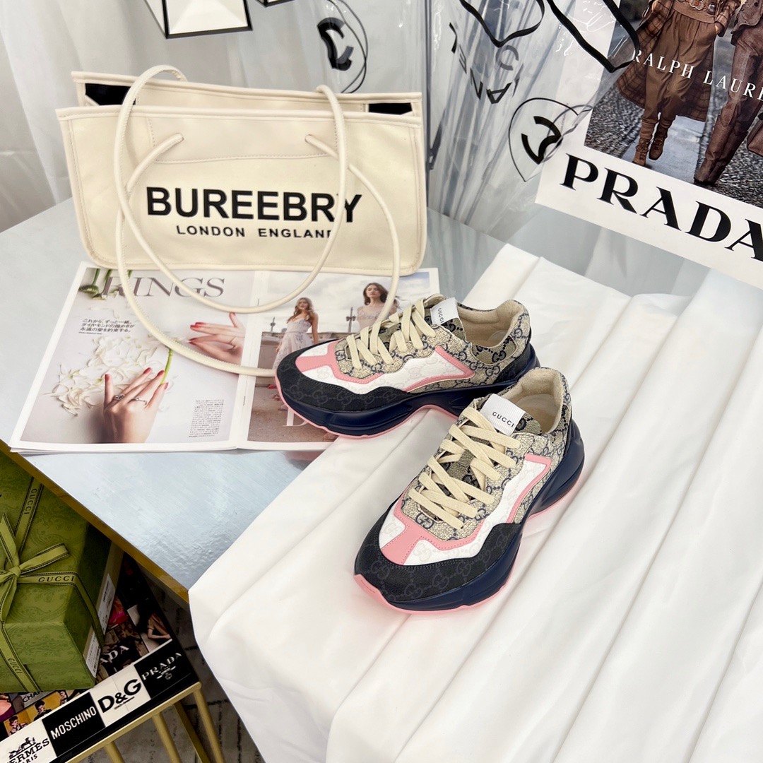 Gucci Sneakers-203