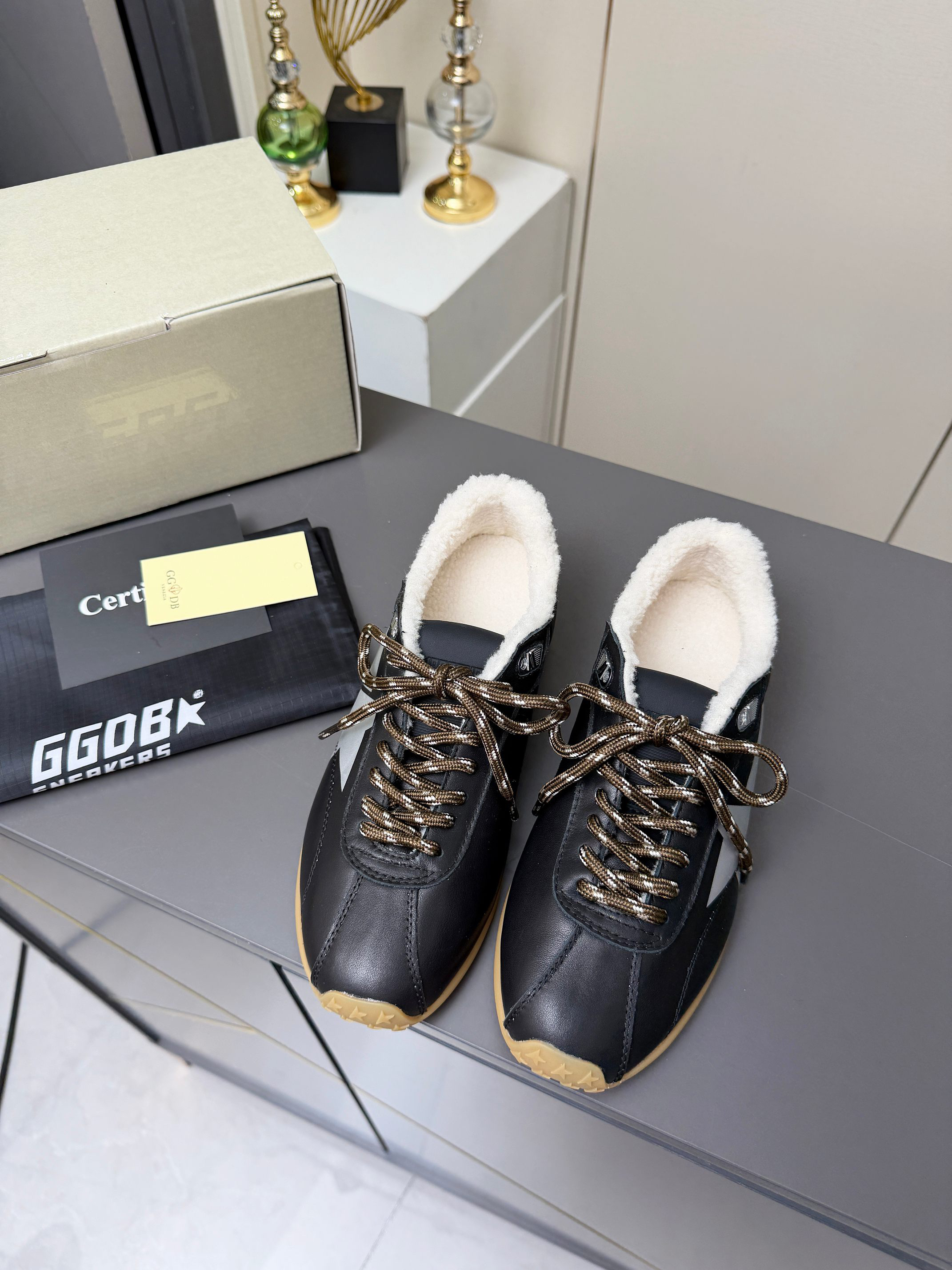 Golden Goose Sneakers-28