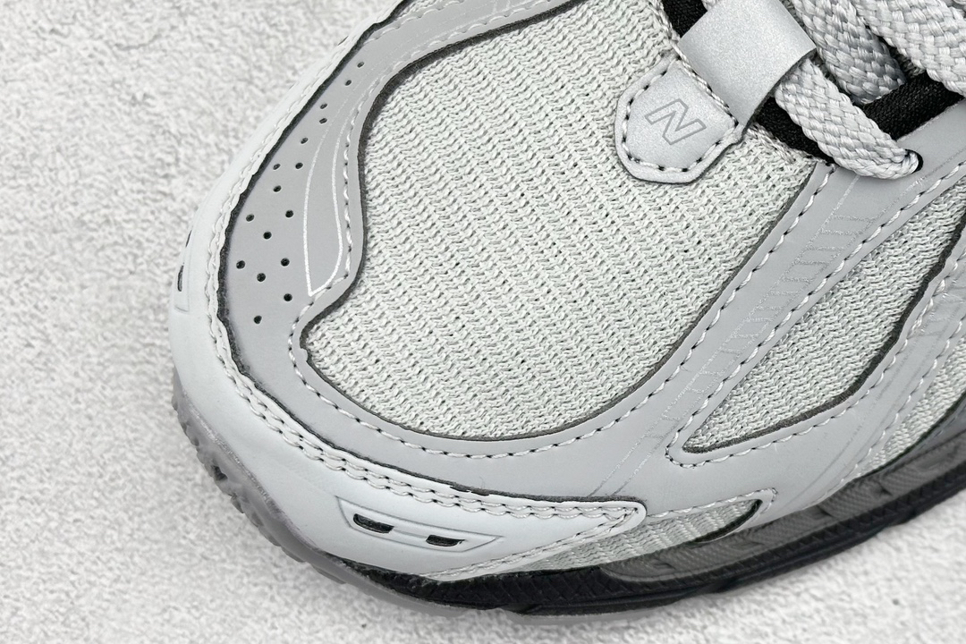 New Balance Sneakers-95