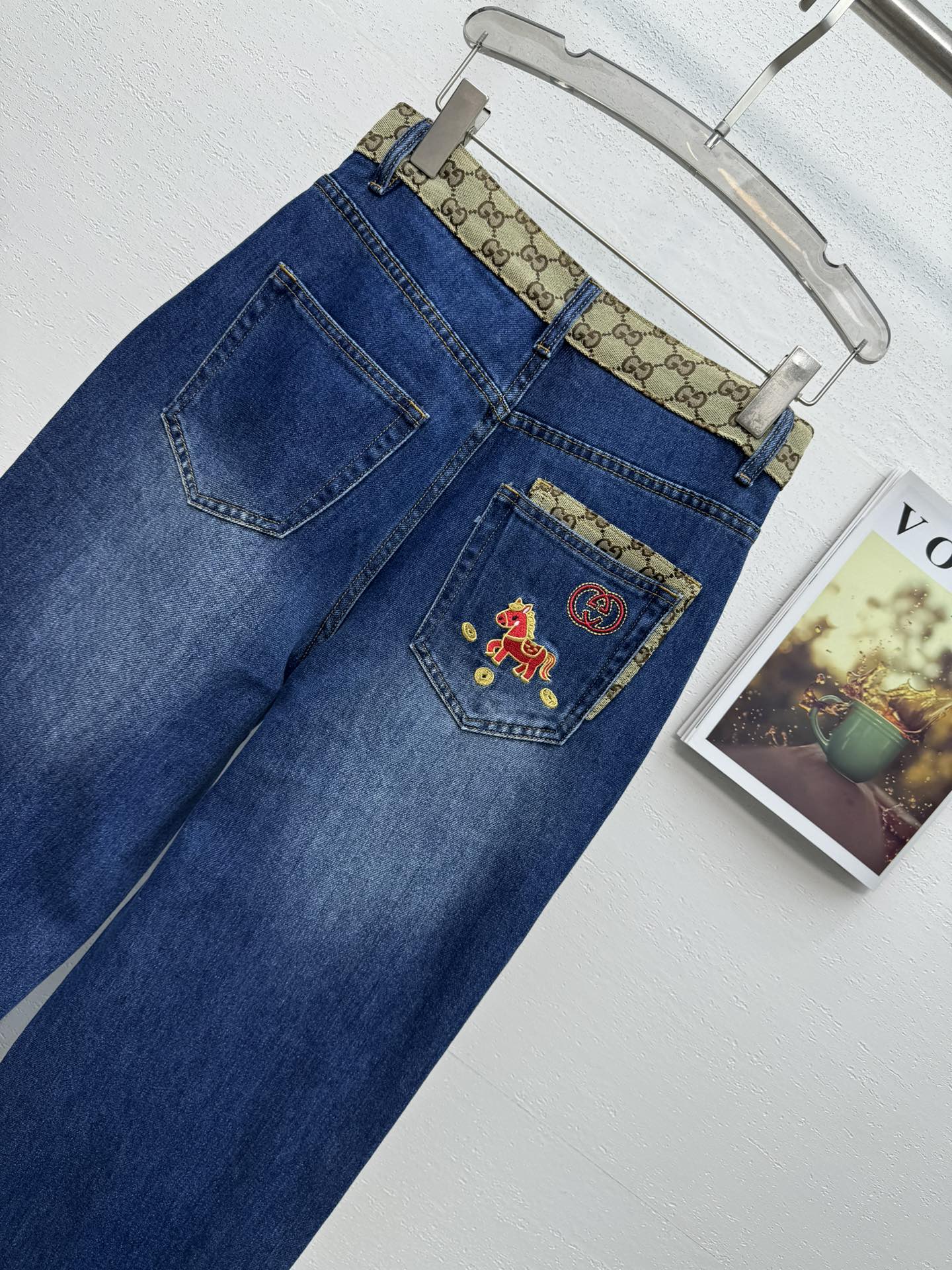 Gucci Clothing-253