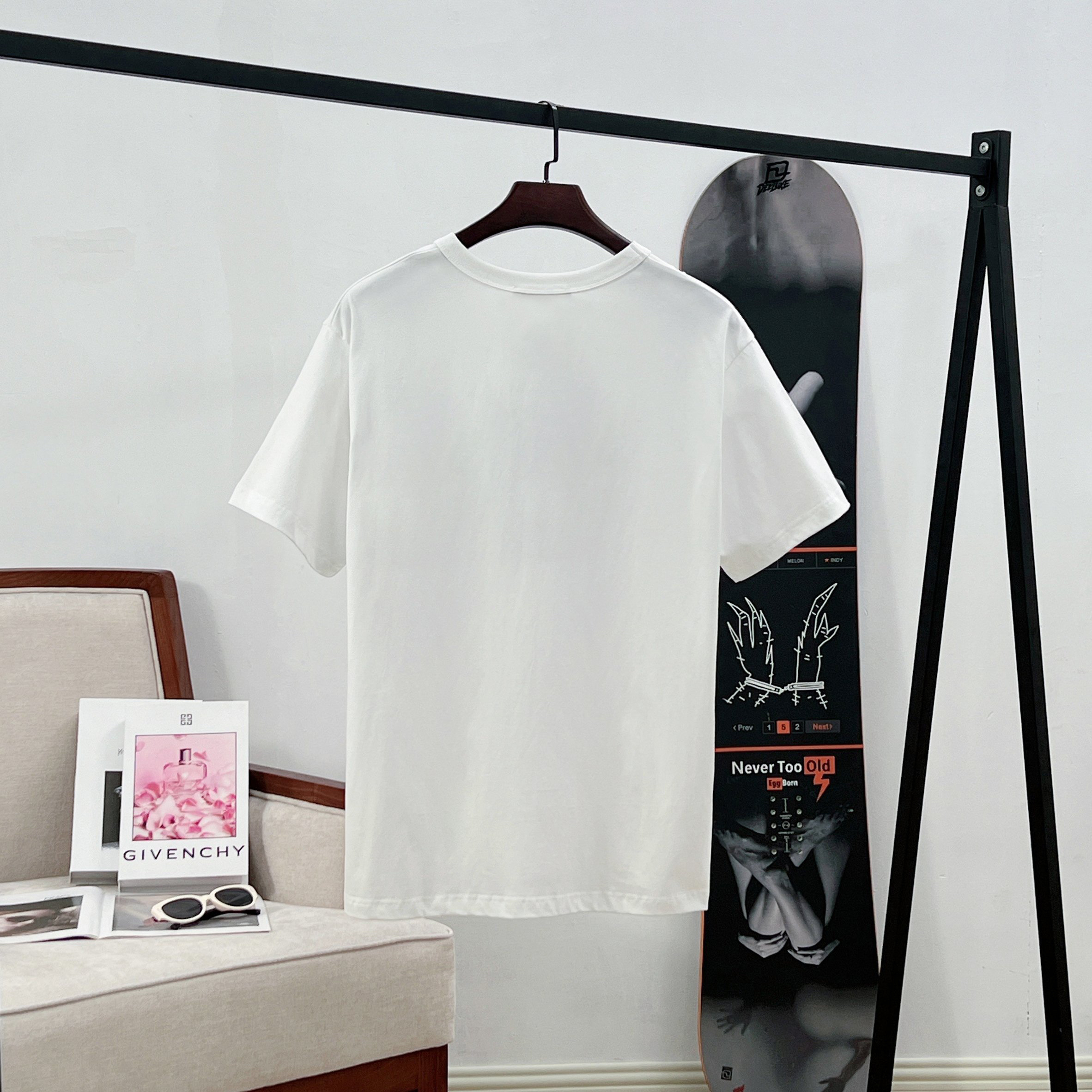 LV clothing-95