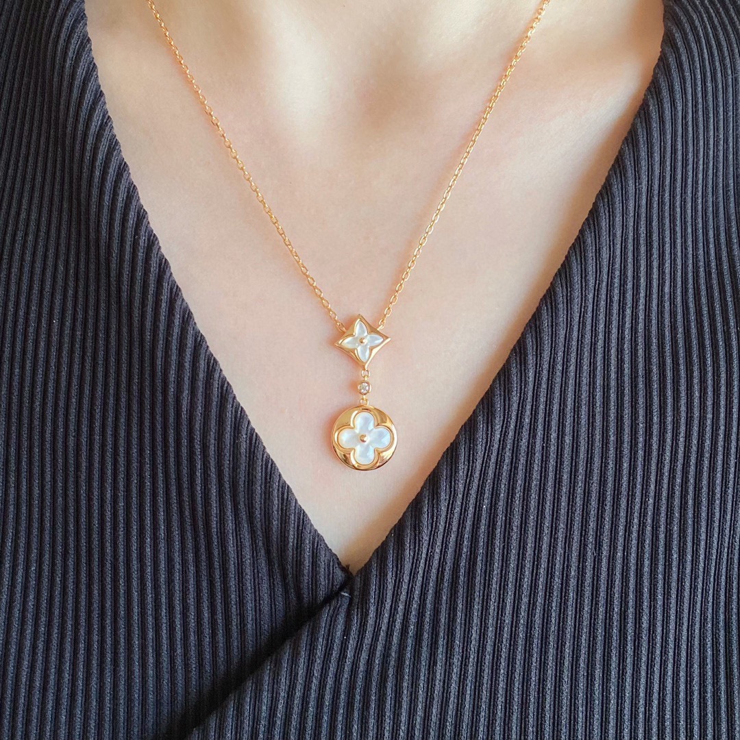 LV necklace-56