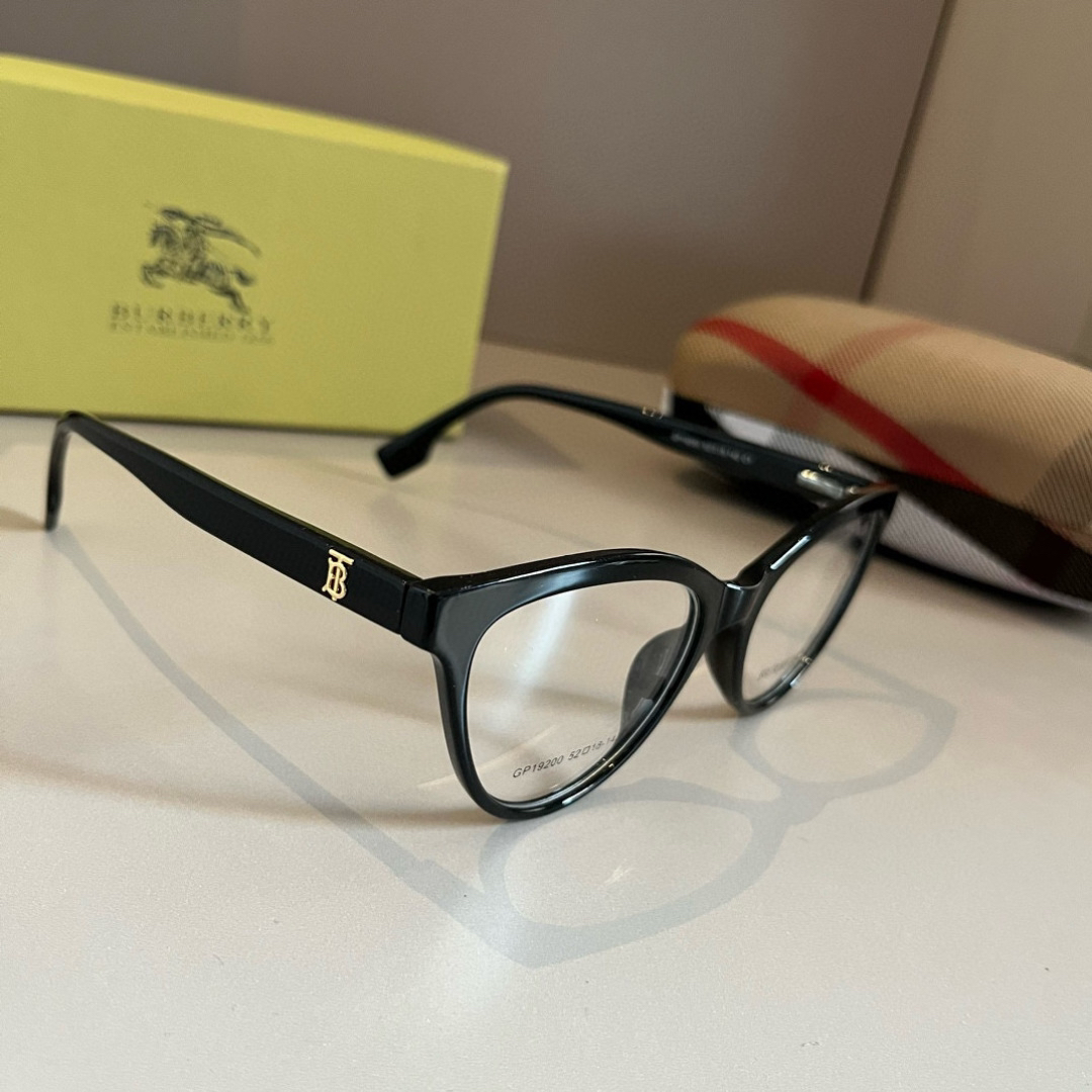 Burberry glasses-17