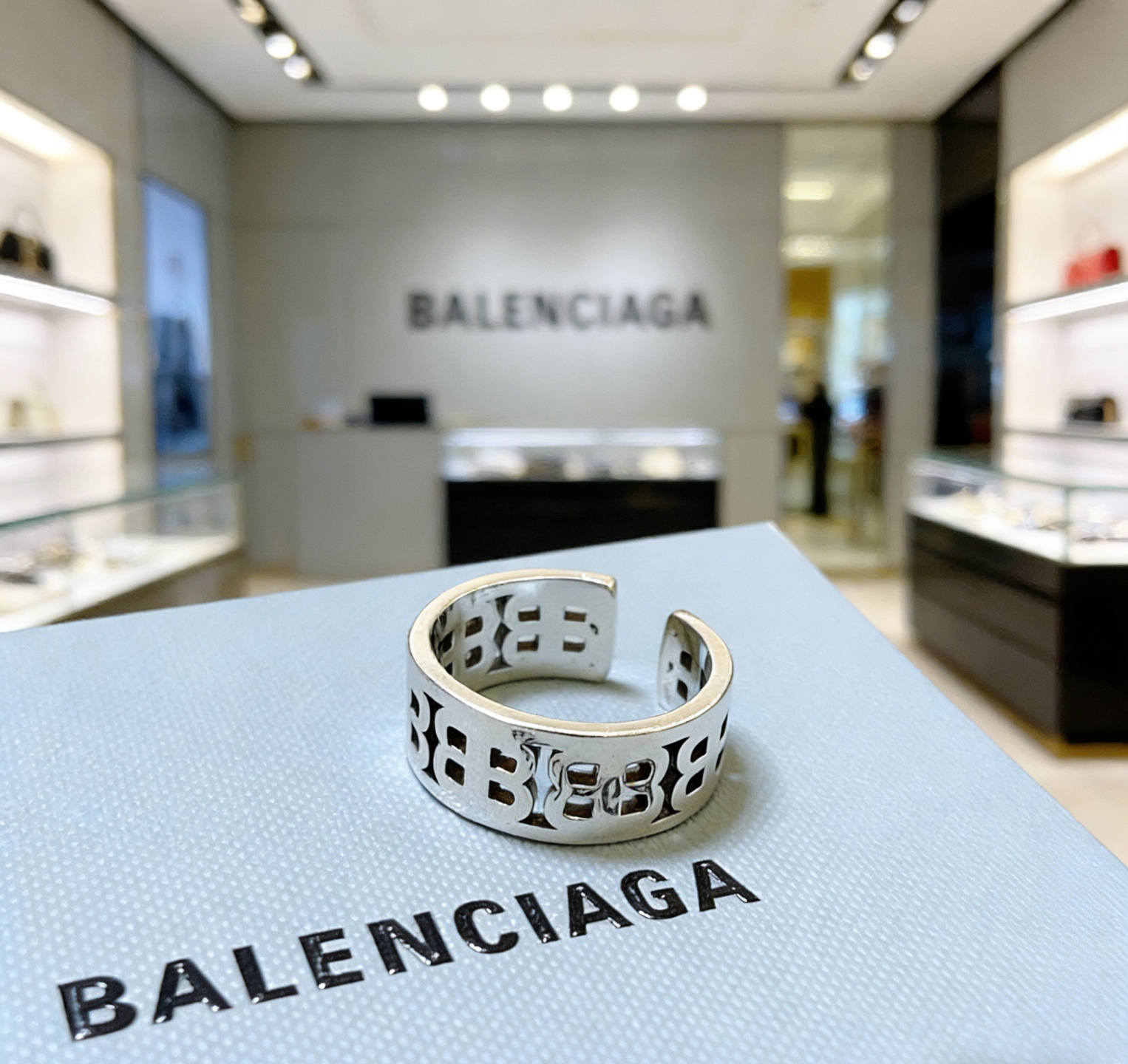 Balenciaga ring-38