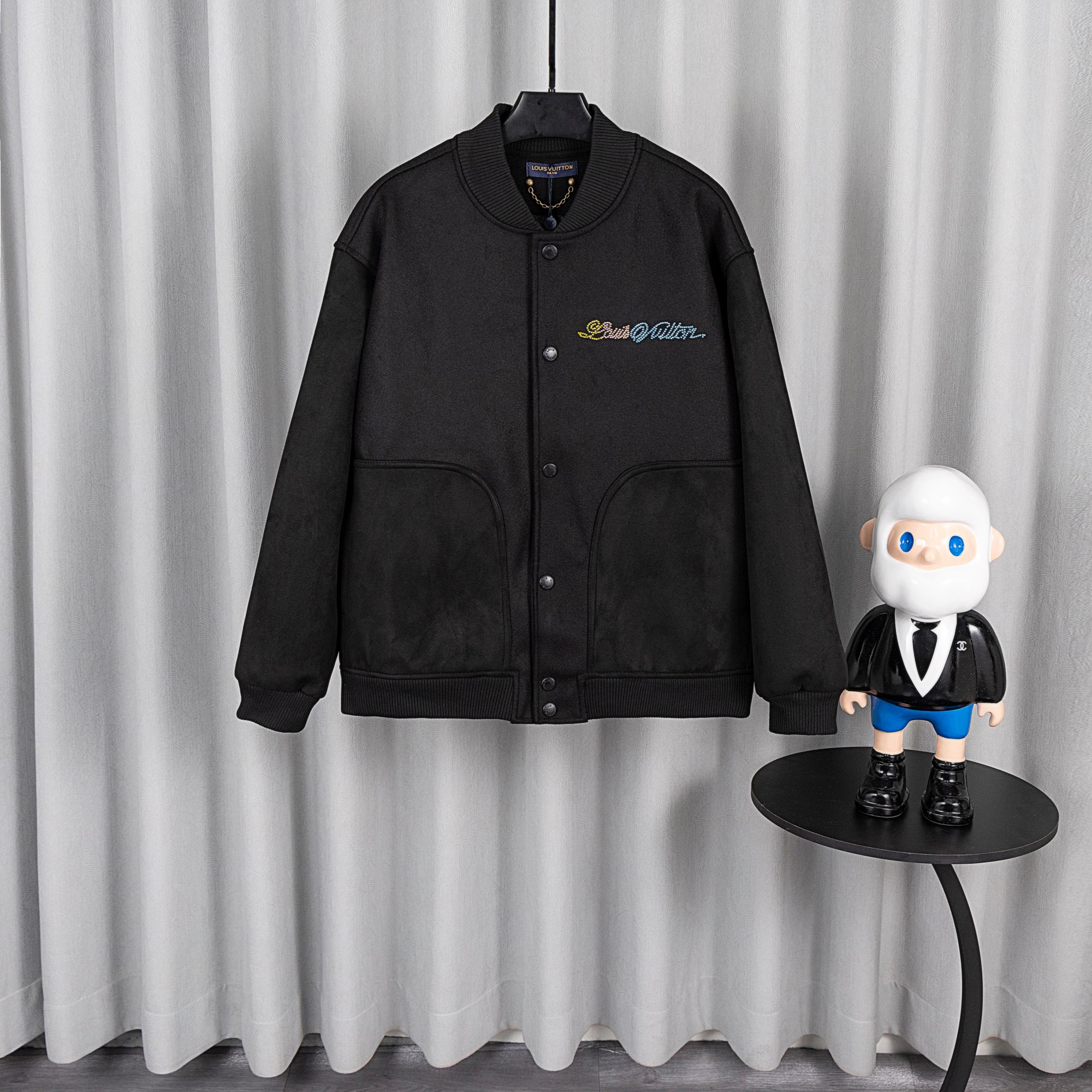 LV Clothing-279