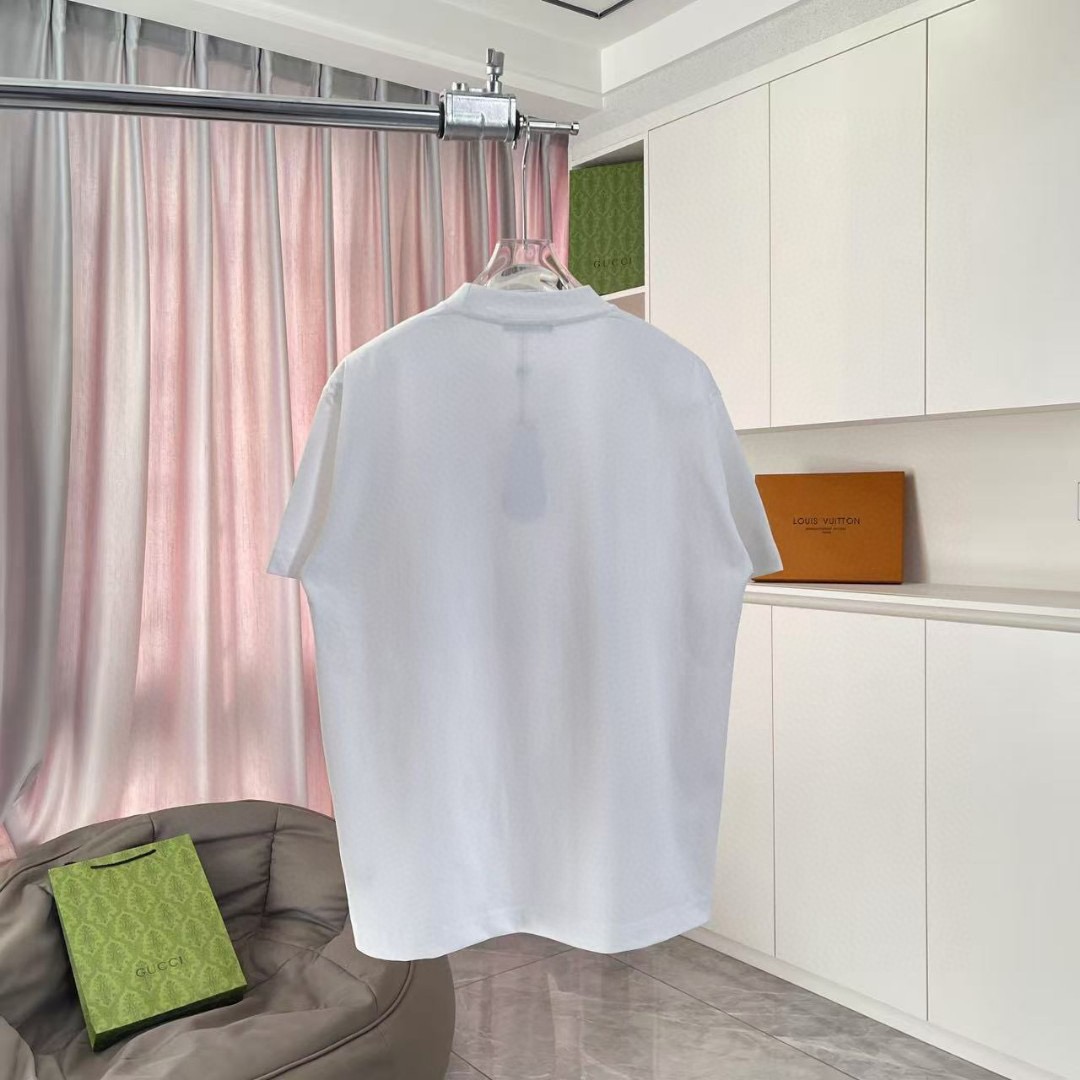 Prada clothing-2