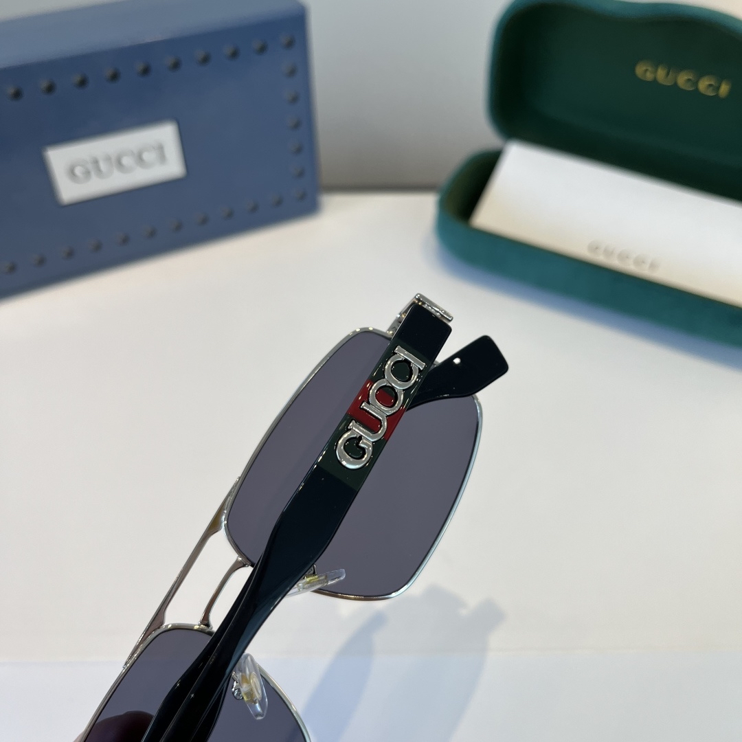 Gucci glasses-40