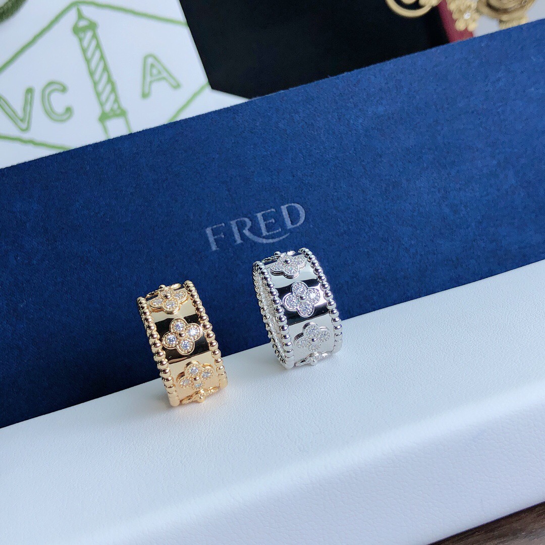 Van Cleef & Arpels ring-109