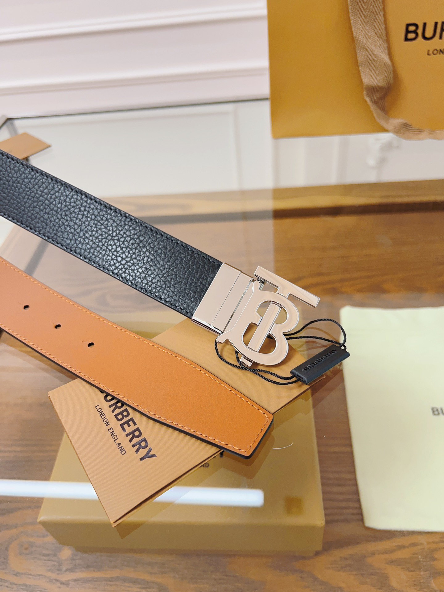 Burberry belt-104