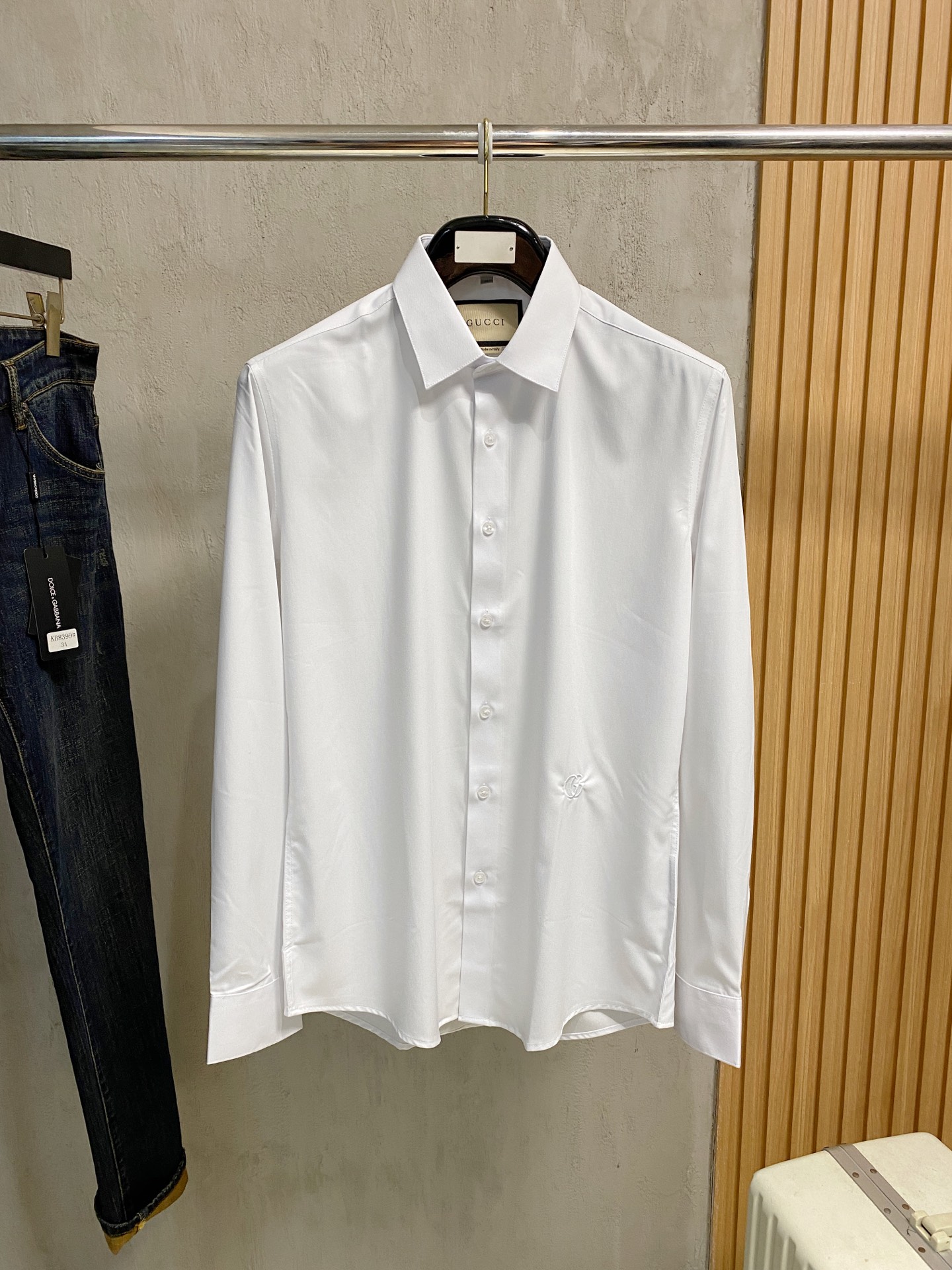 Gucci Clothing-138