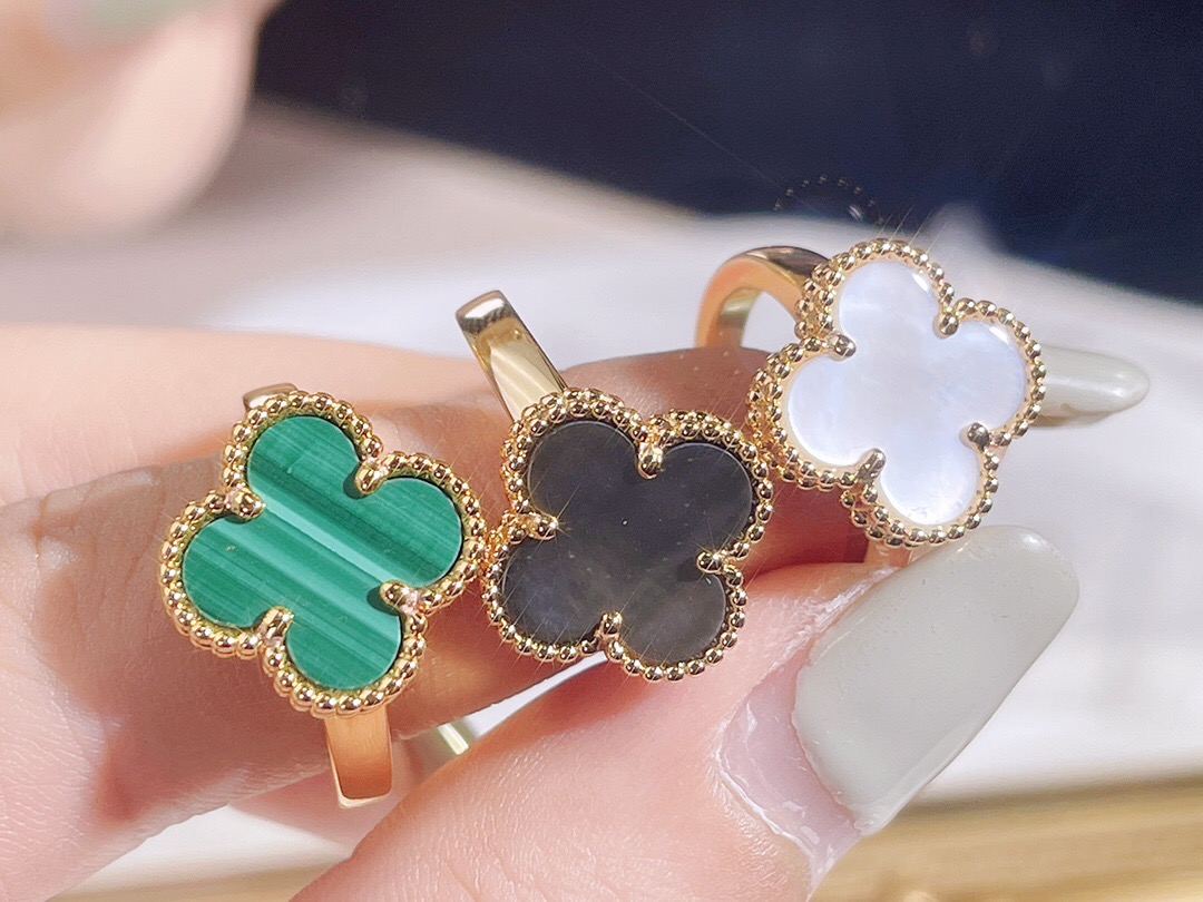 Van Cleef & Arpels ring-2