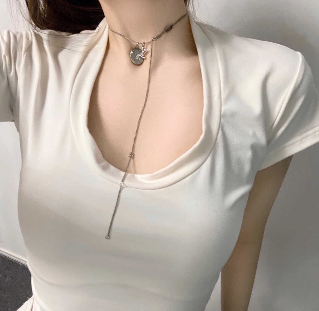 LV necklace-83