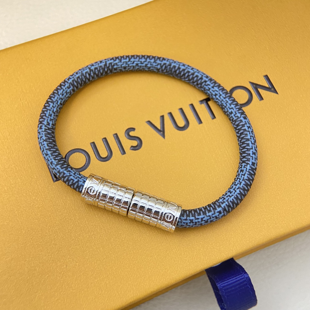 LV Bracelet-78