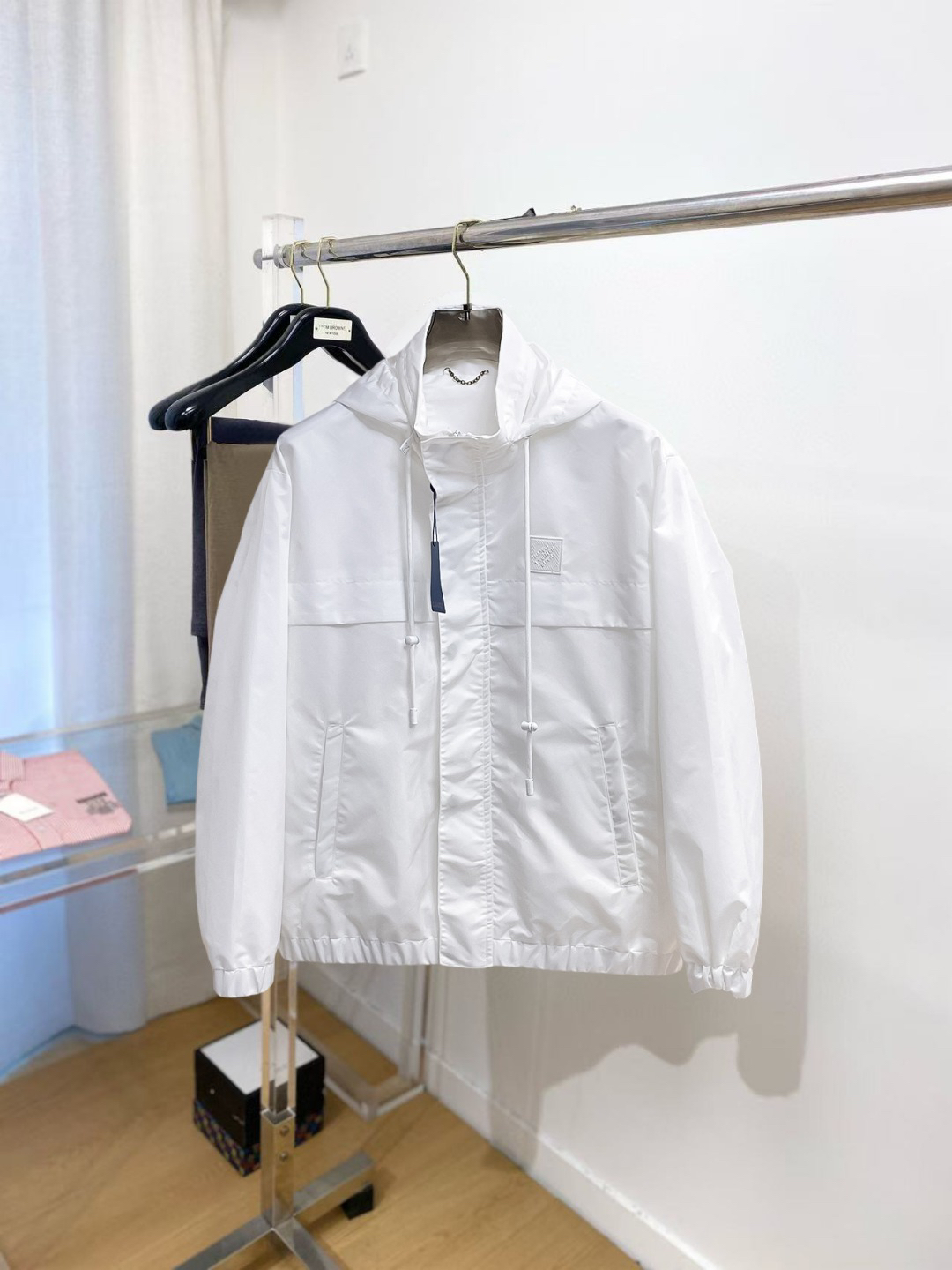 LV Clothing-287