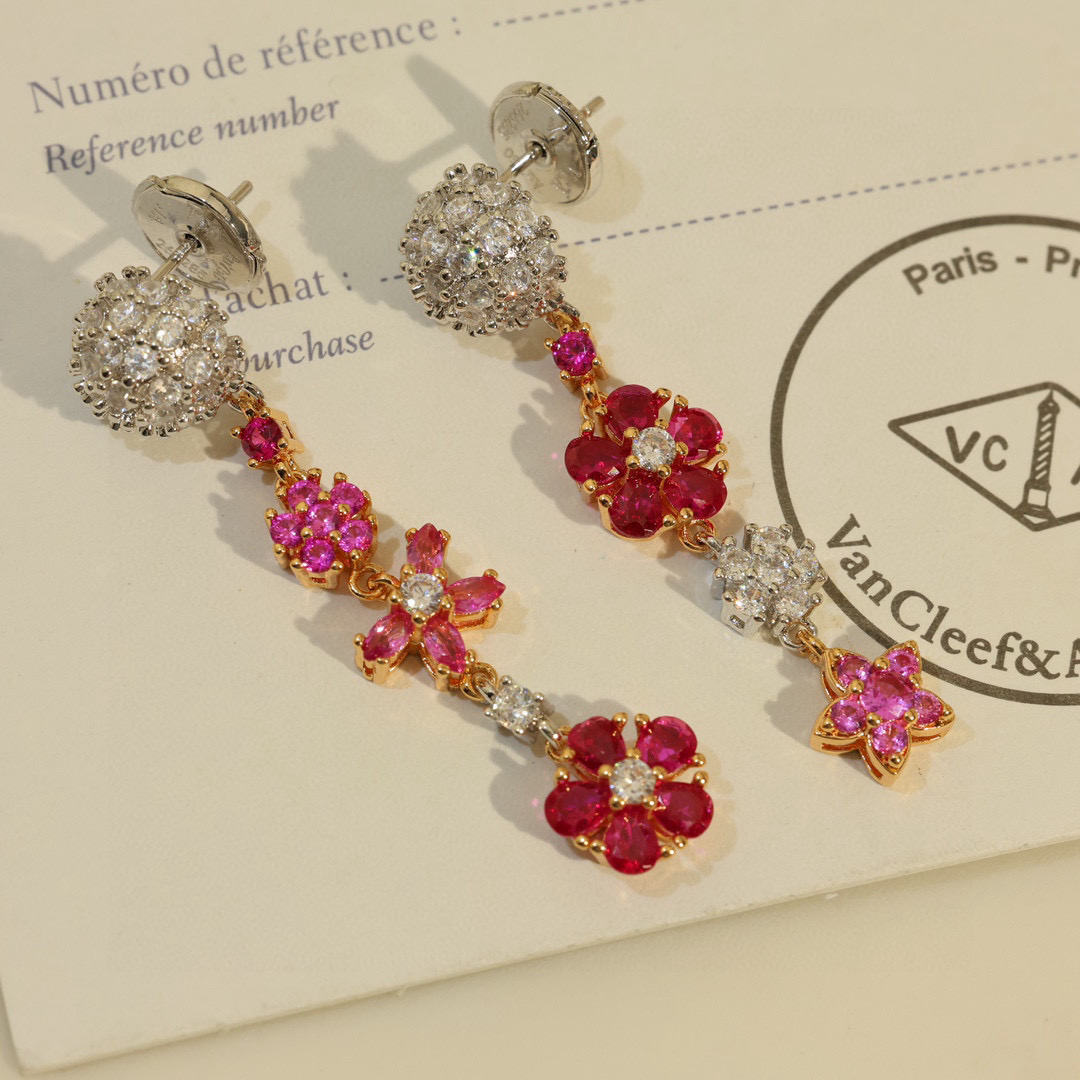 Van Cleef & Arpels earring-71