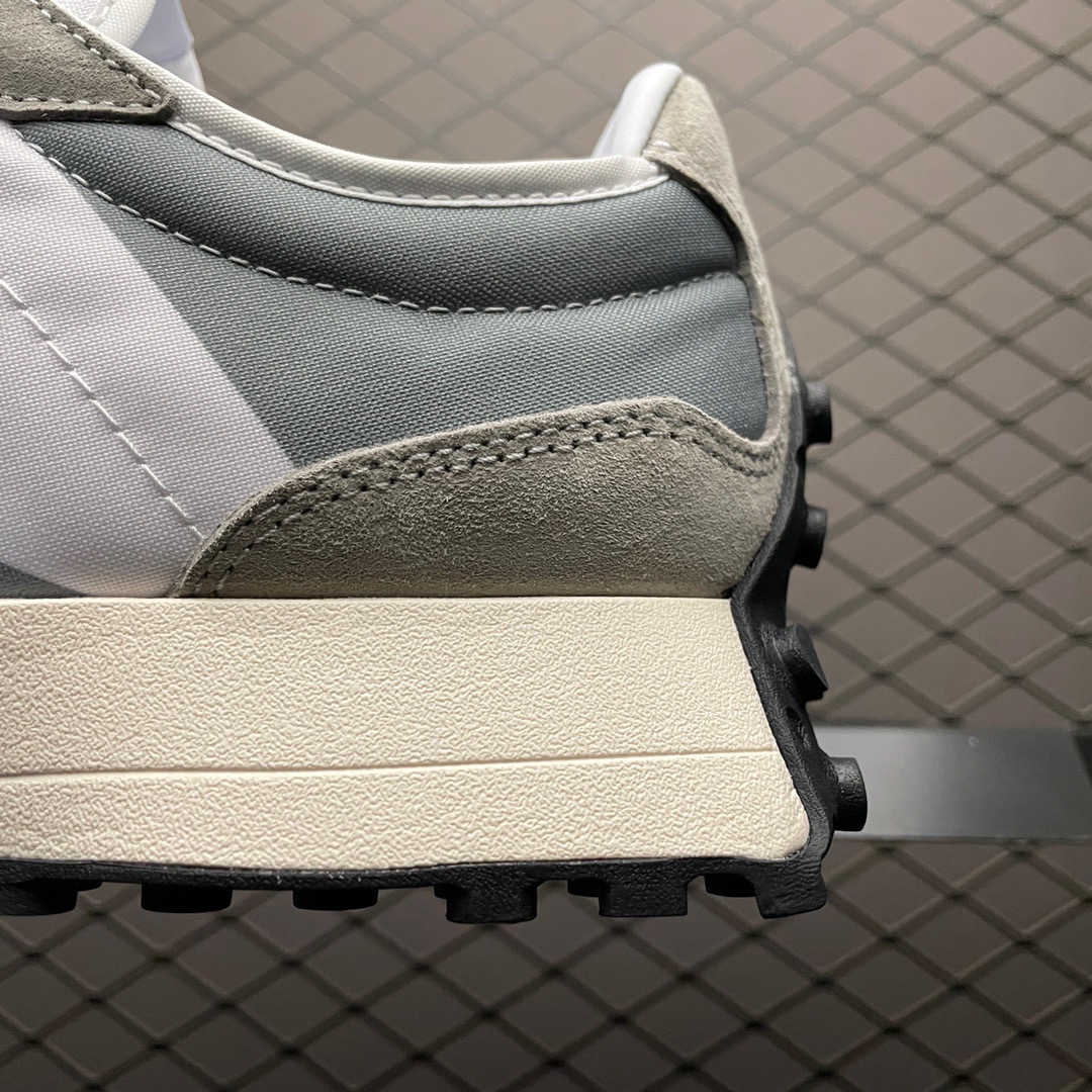 New Balance Sneakers-81