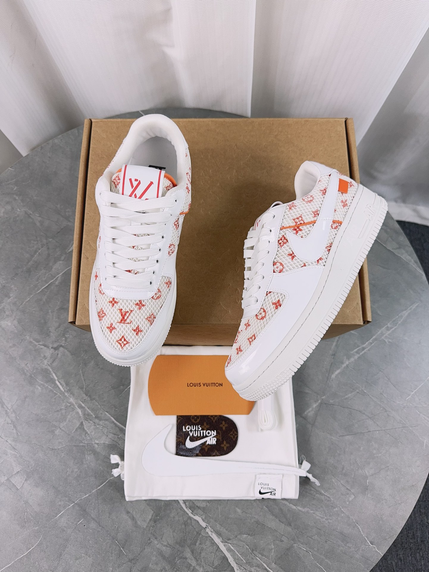 Lv Sneakers-245