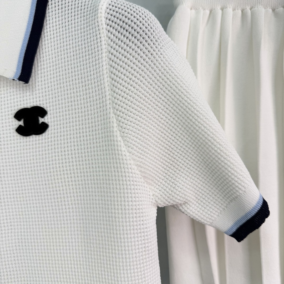 Chanel Clothing-133