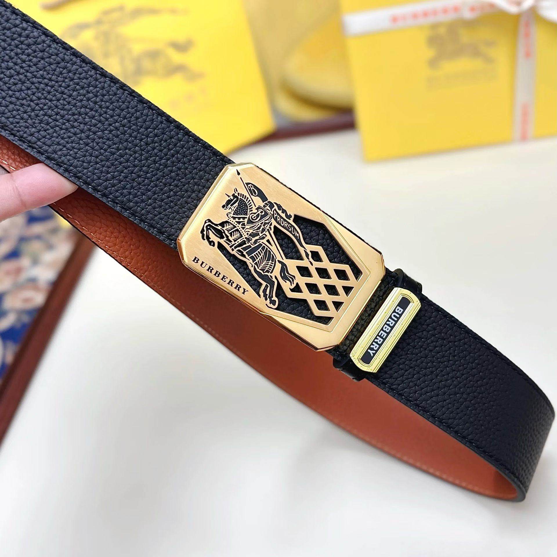 Burberry belt-68
