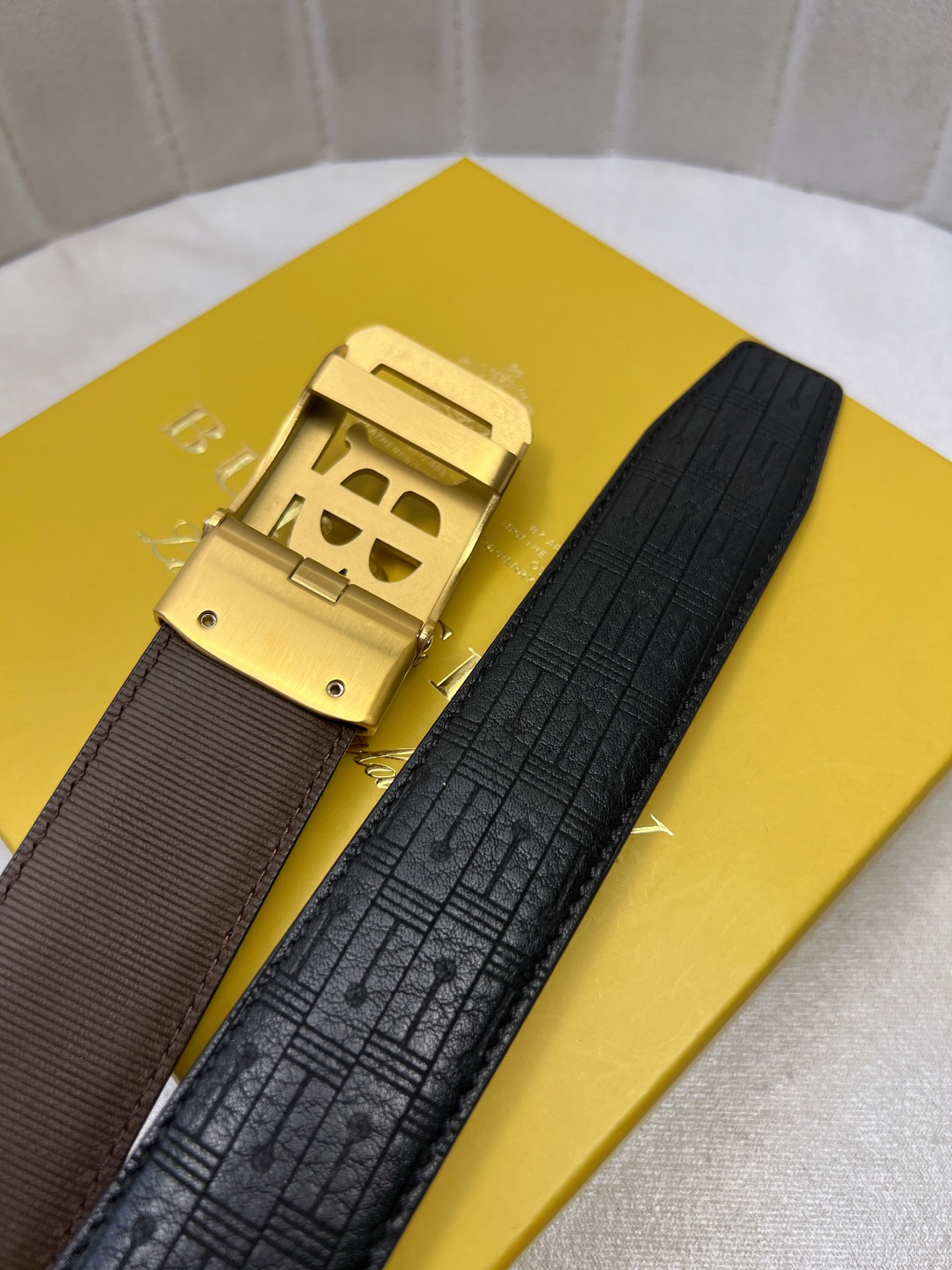 Burberry belt-83