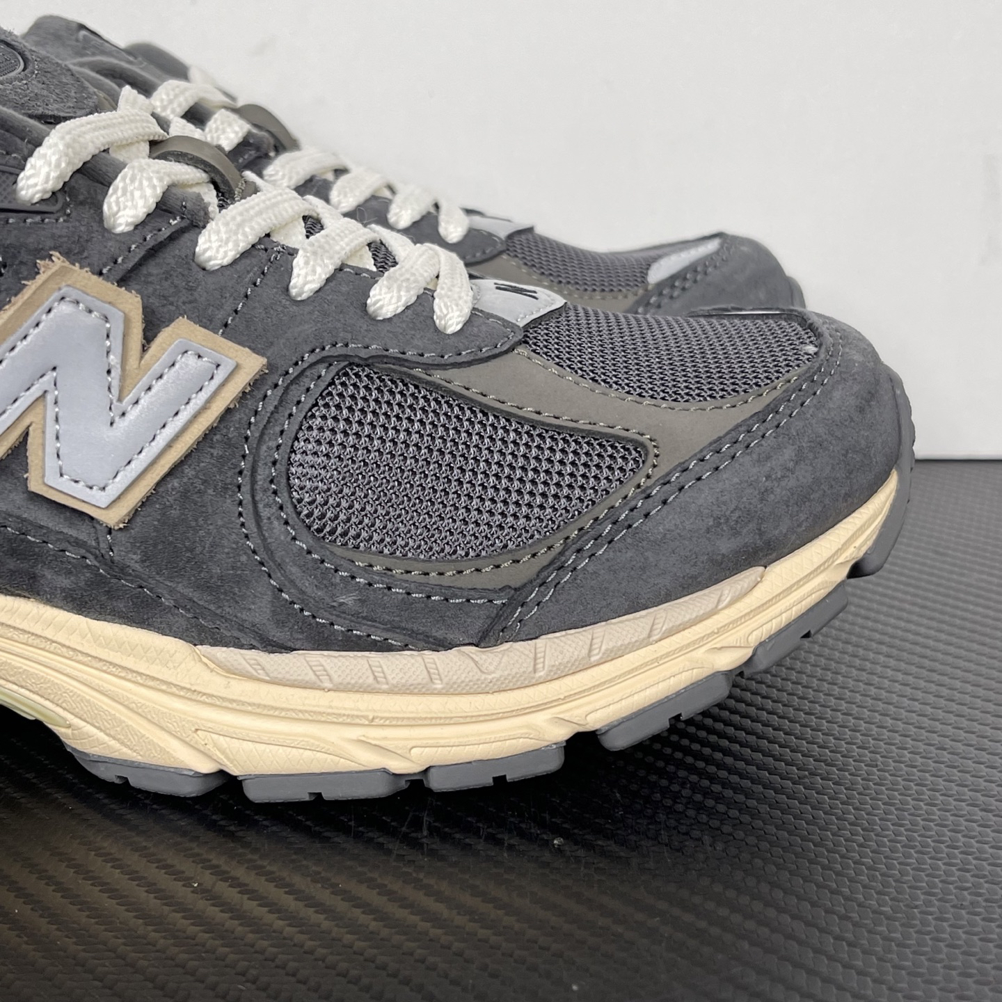 New Balance Sneakers-48