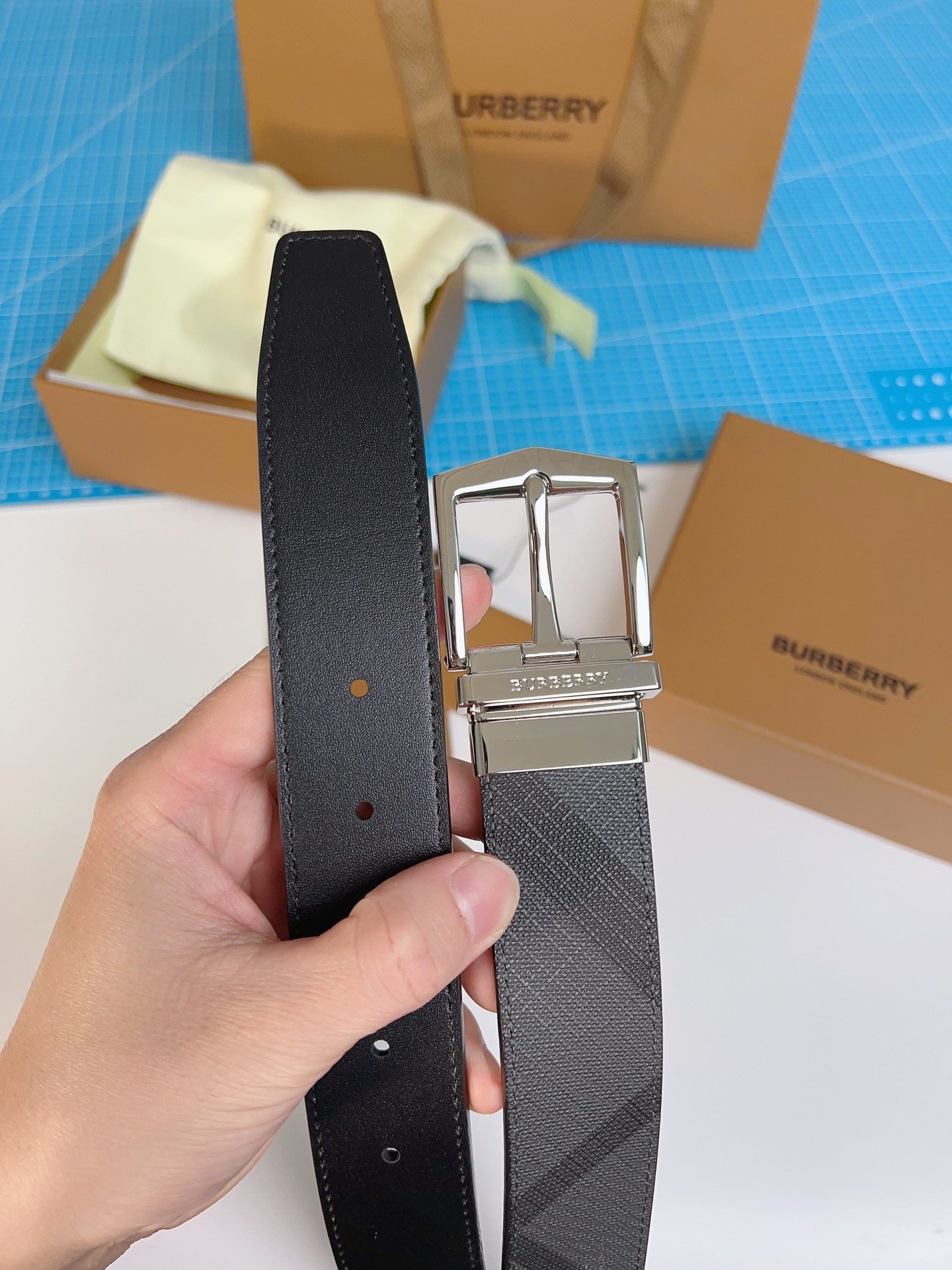 Burberry belt-127