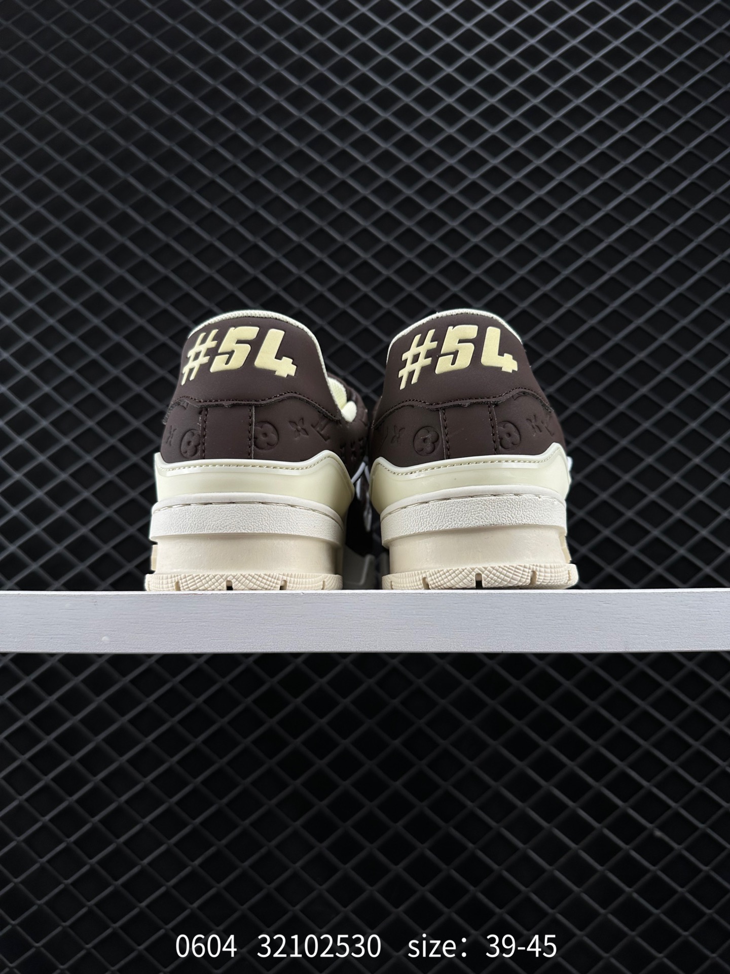 Lv Sneakers-19