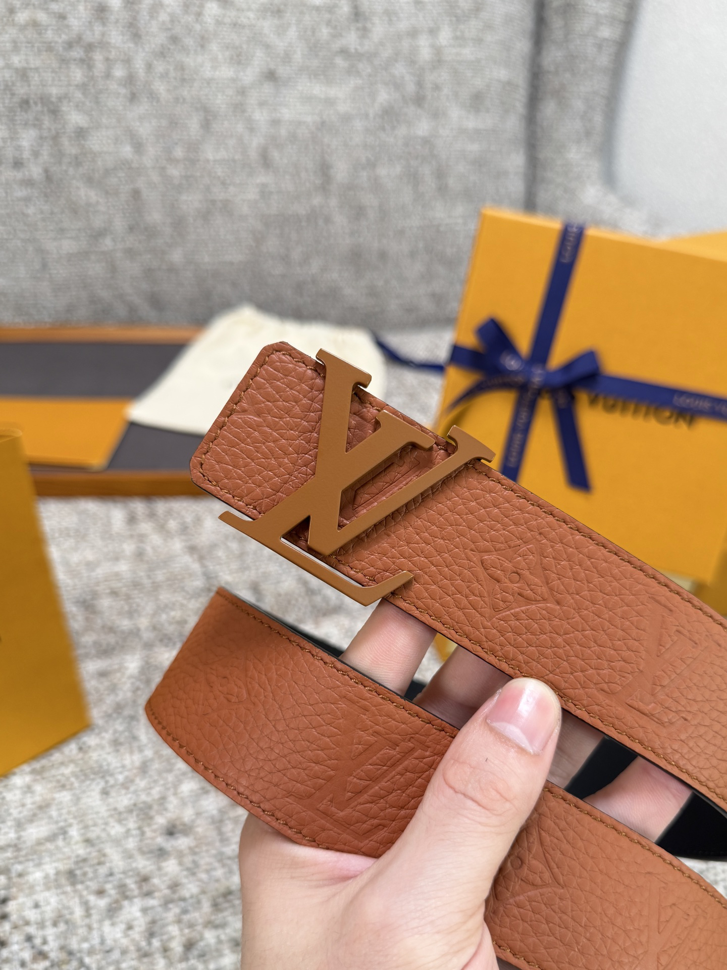 Lv belt-101