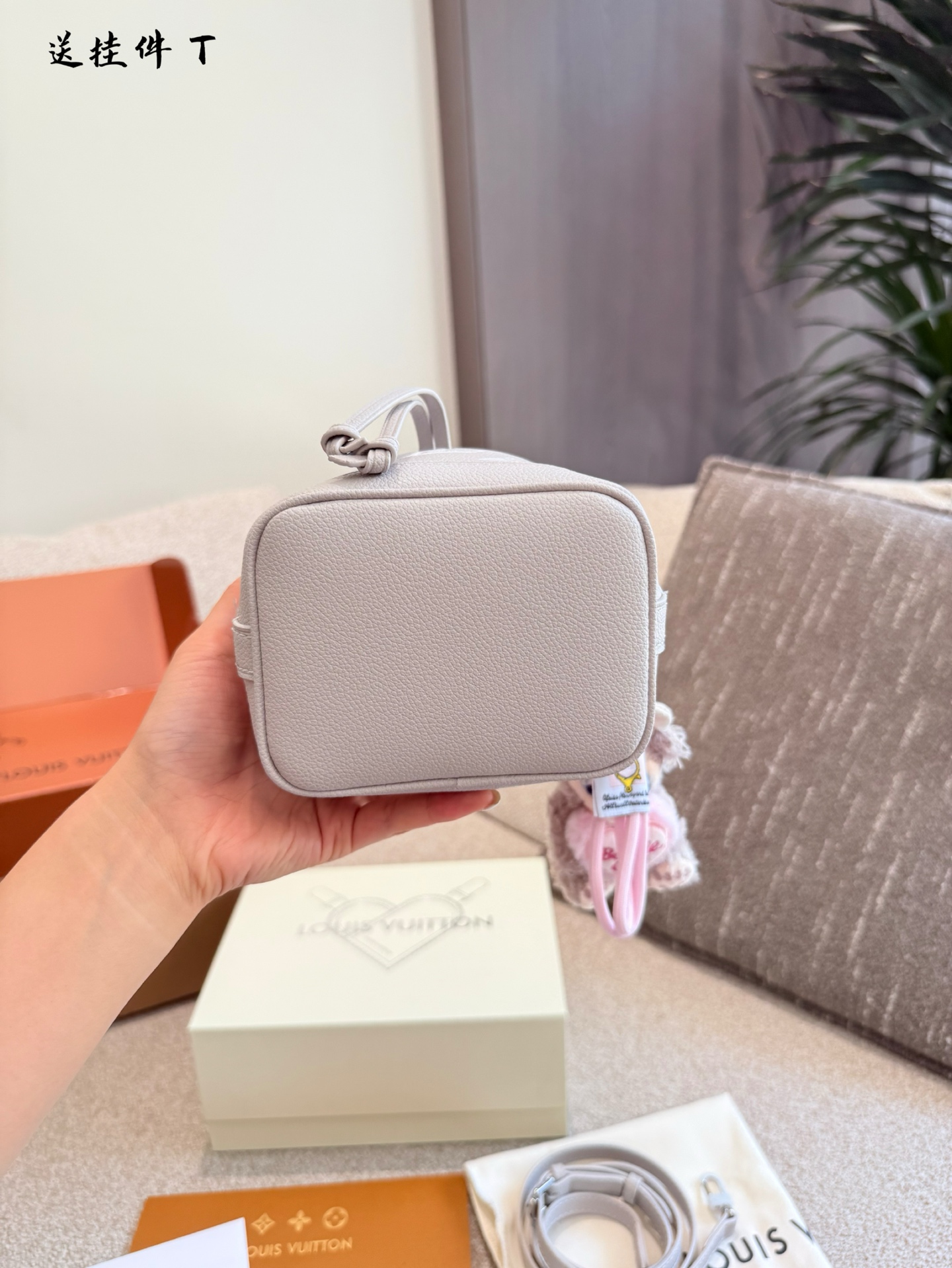 Louis Vuitton Hot New Product-112