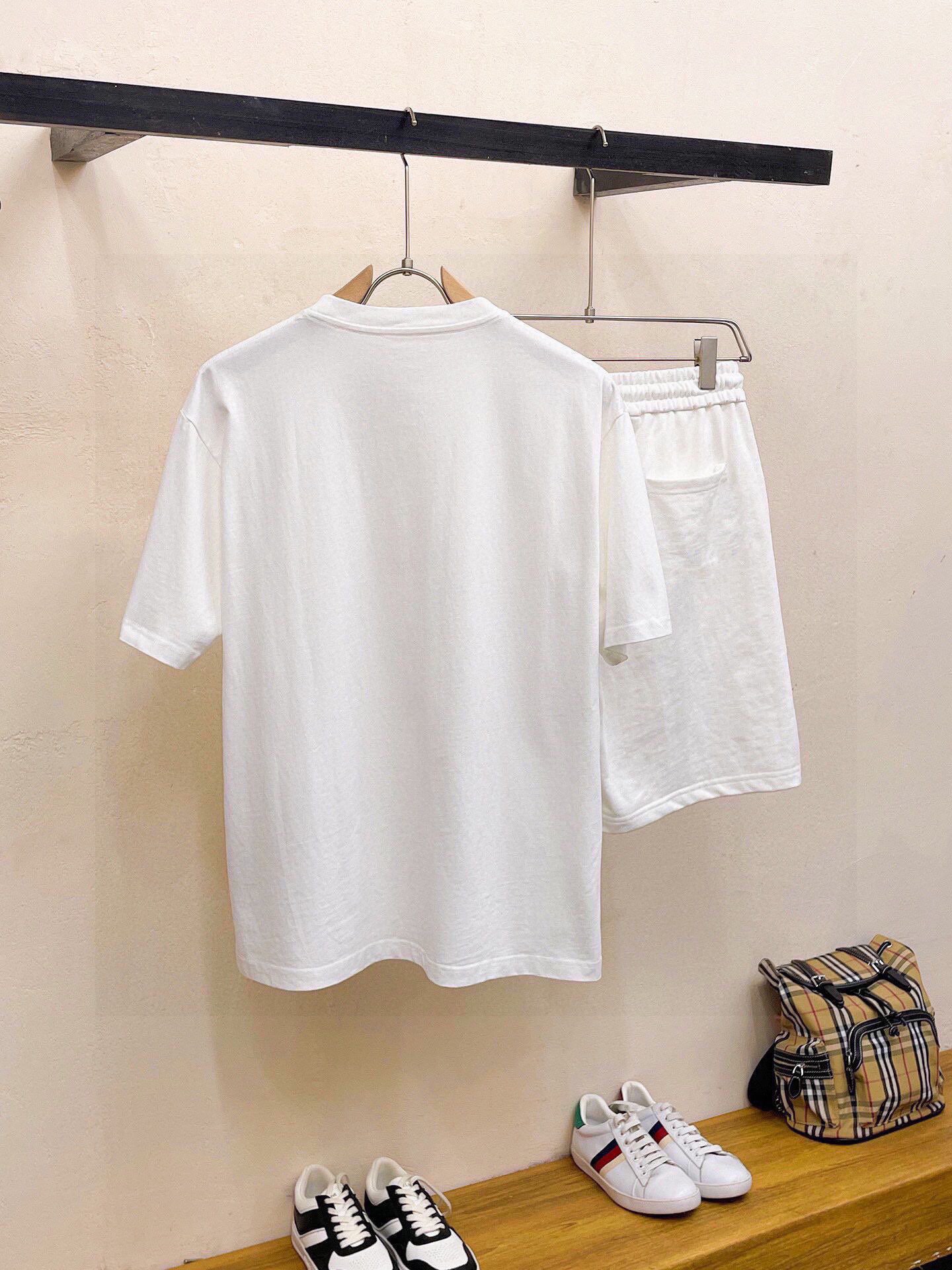 YSL clothing-131