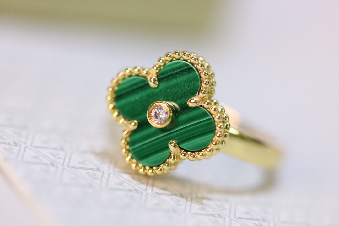 Van Cleef & Arpels ring-12