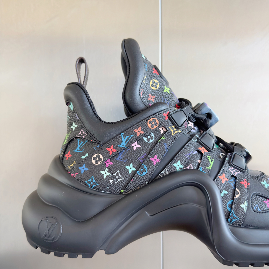 Lv Sneakers-213