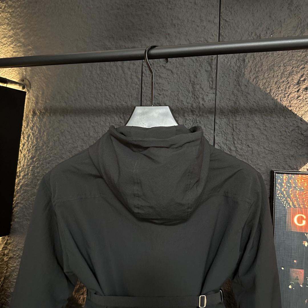 Prada Clothing-257