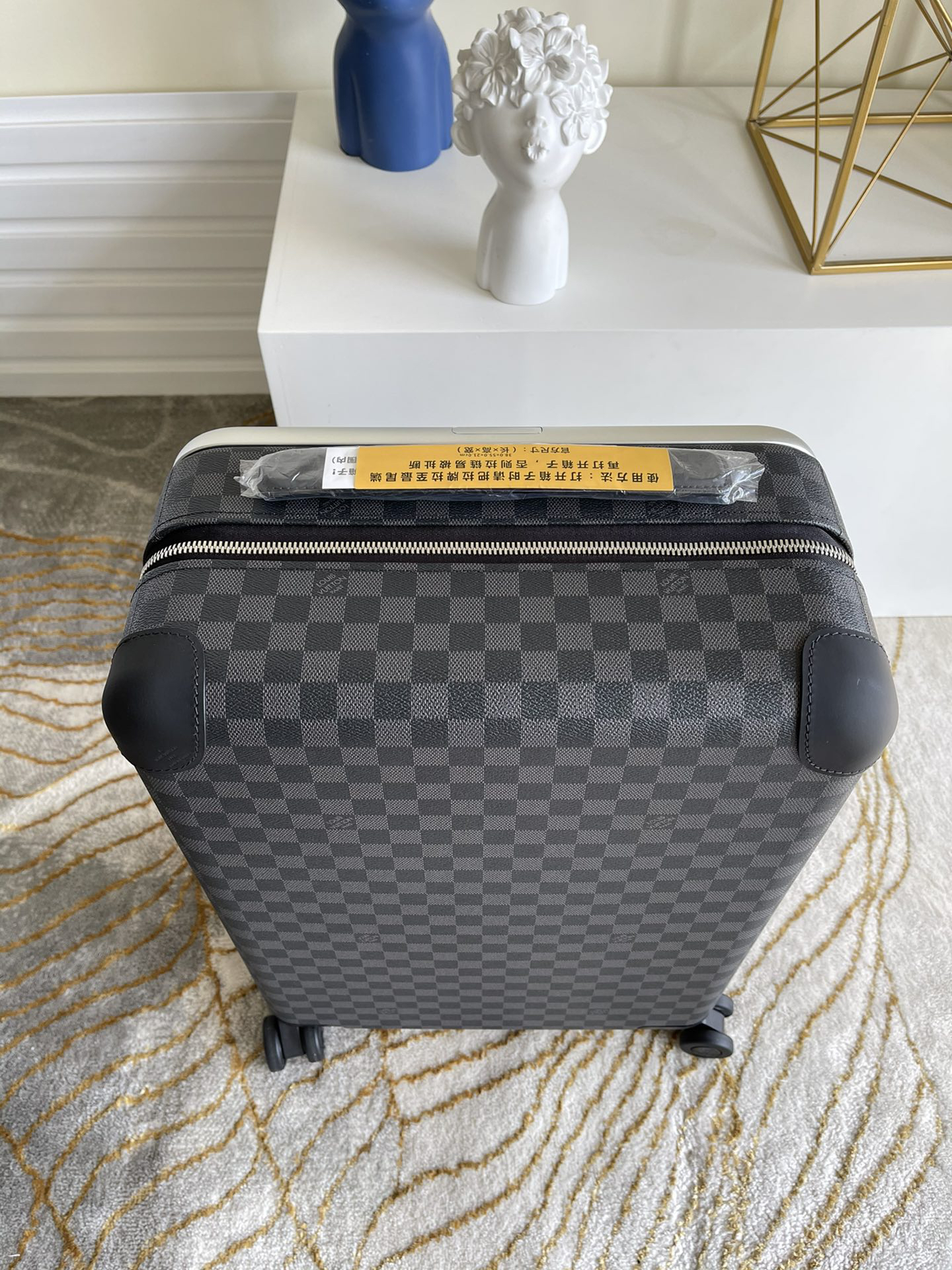 LV luggage-46
