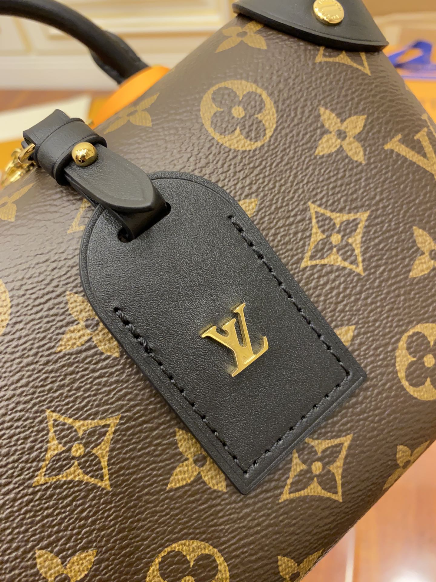 Louis Vuitton Hot New Product-71