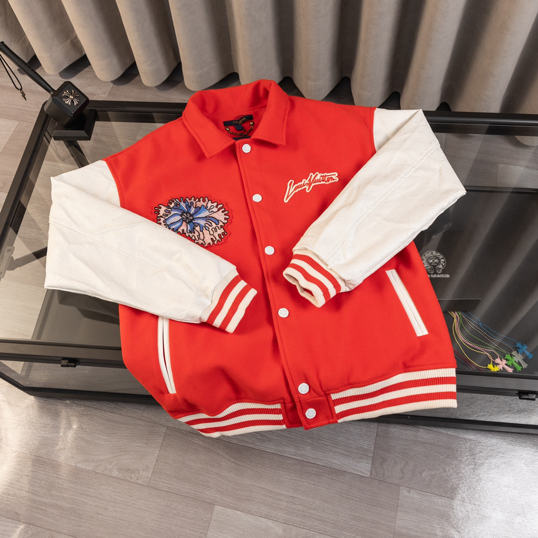 LV Clothing-310