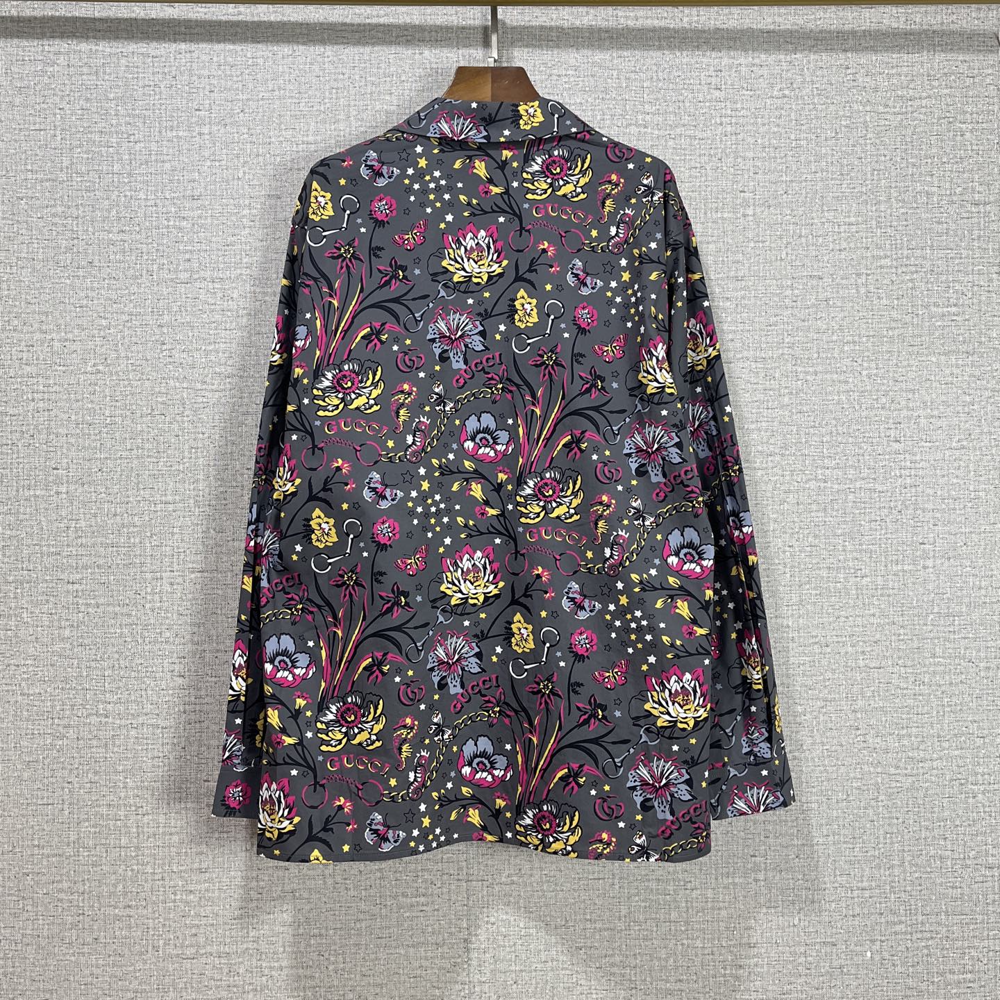 Gucci Clothing-114