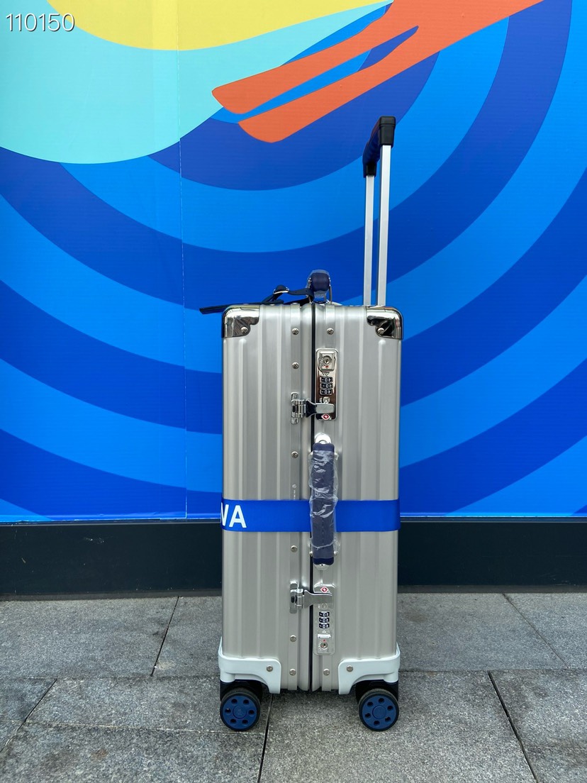 Fendi luggage-29