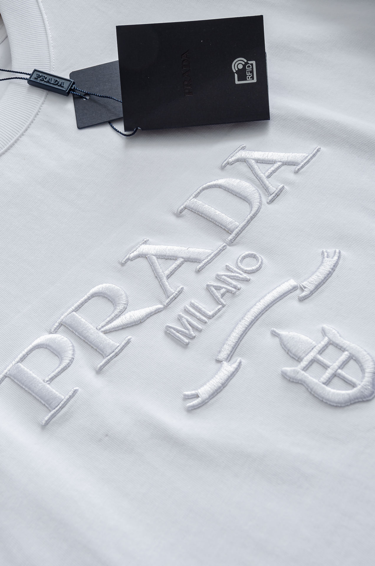 Prada clothing-205