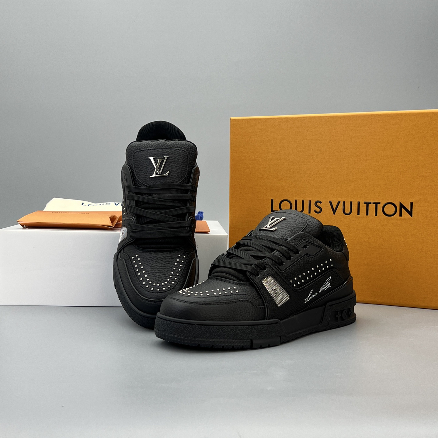 Lv Sneakers-148