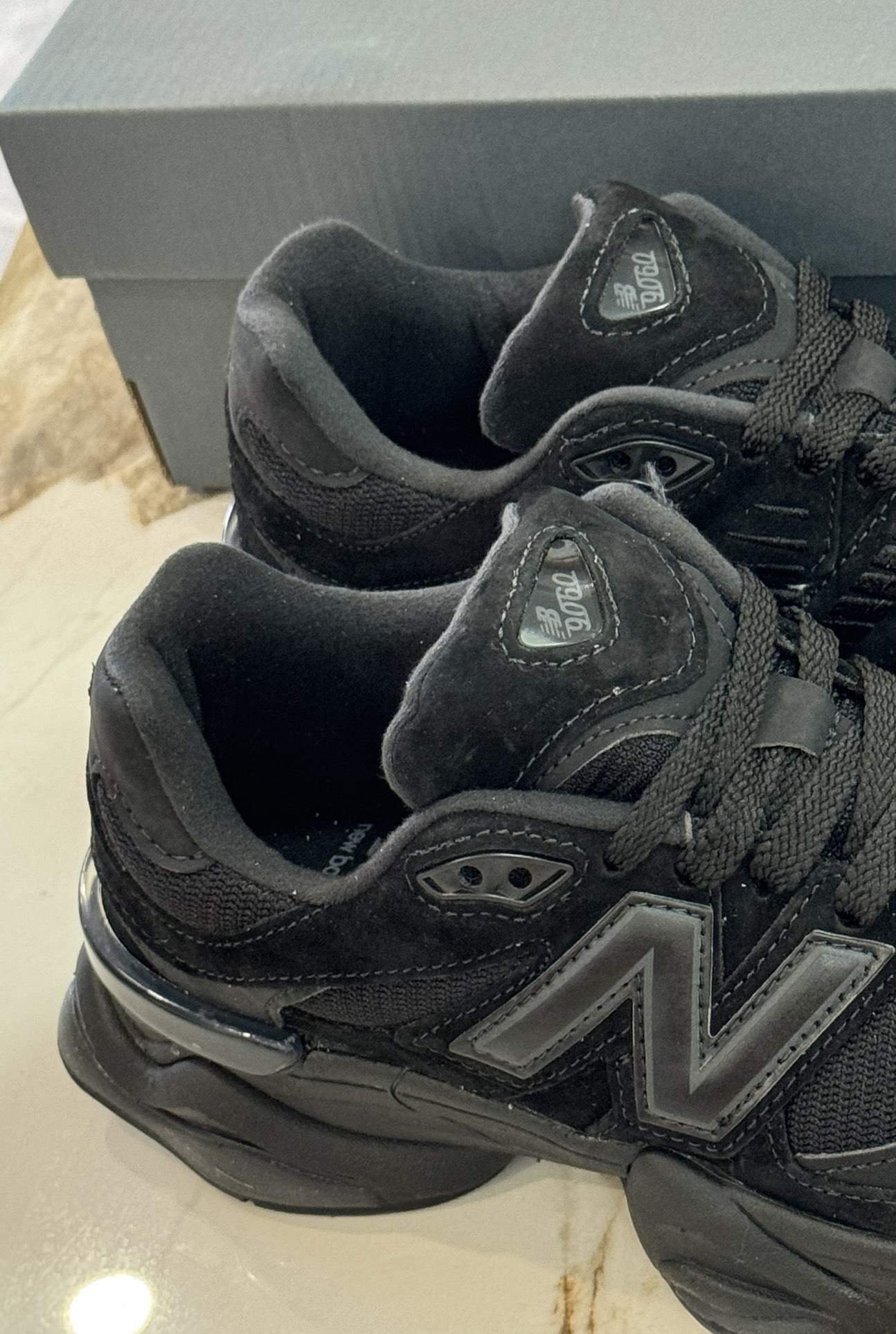 New Balance Sneakers-136