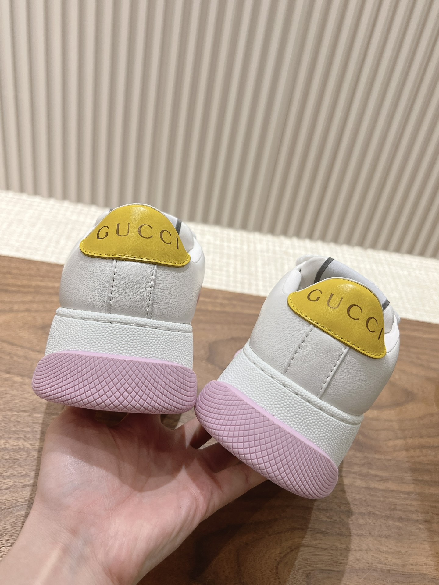 Gucci Sneakers-146