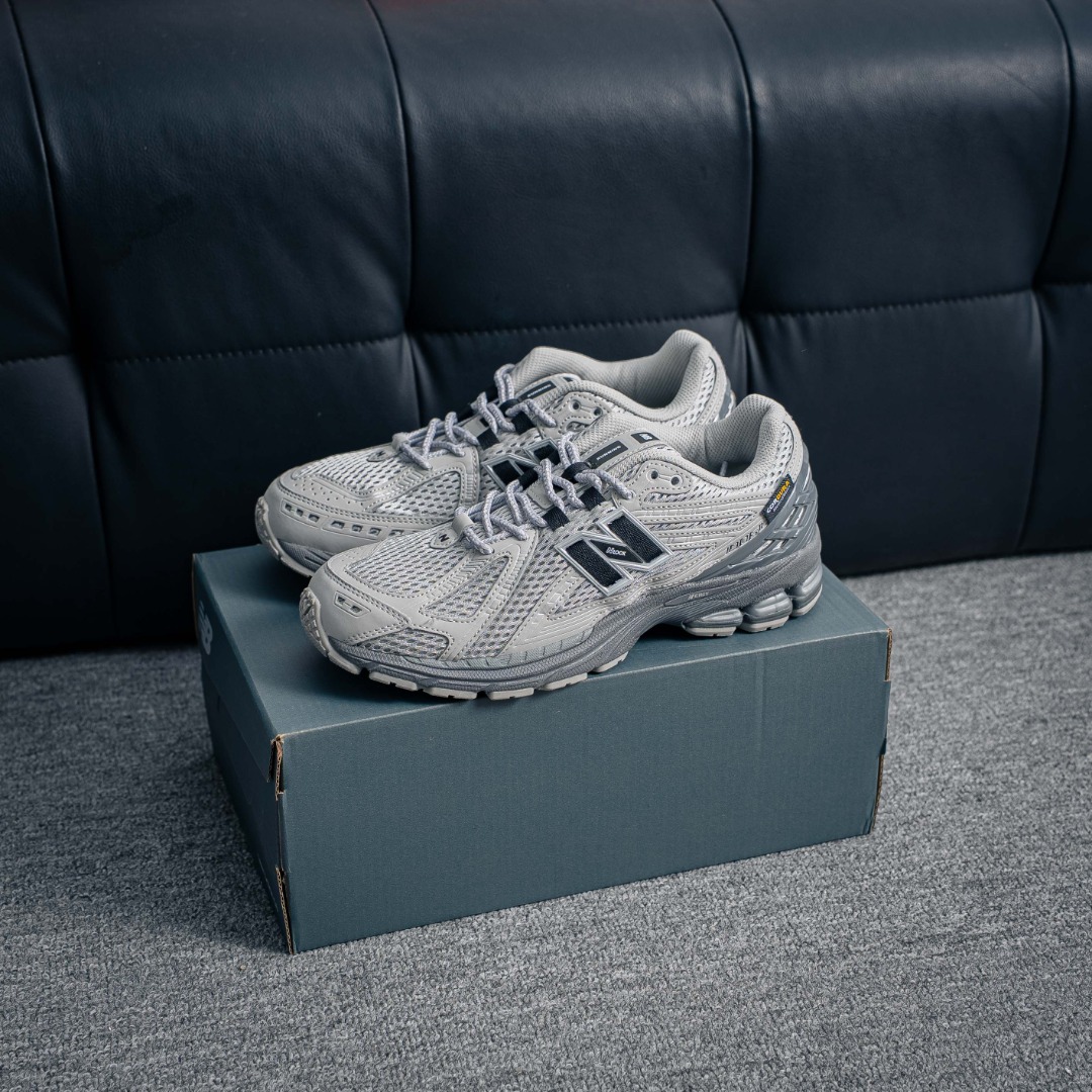 New Balance Sneakers-347