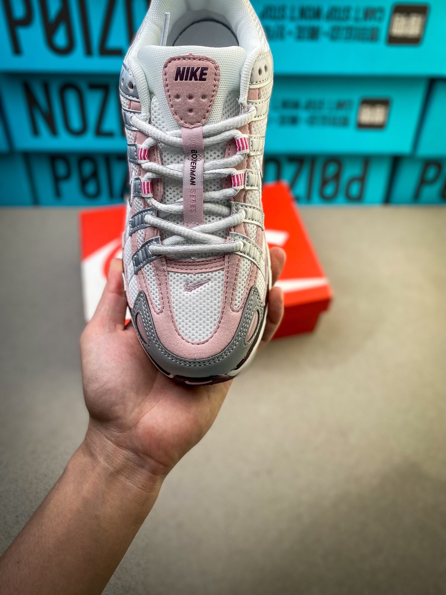 Nike Sneakers-212