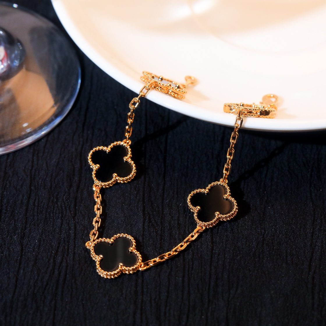 Van Cleef & Arpels Bracelet-74