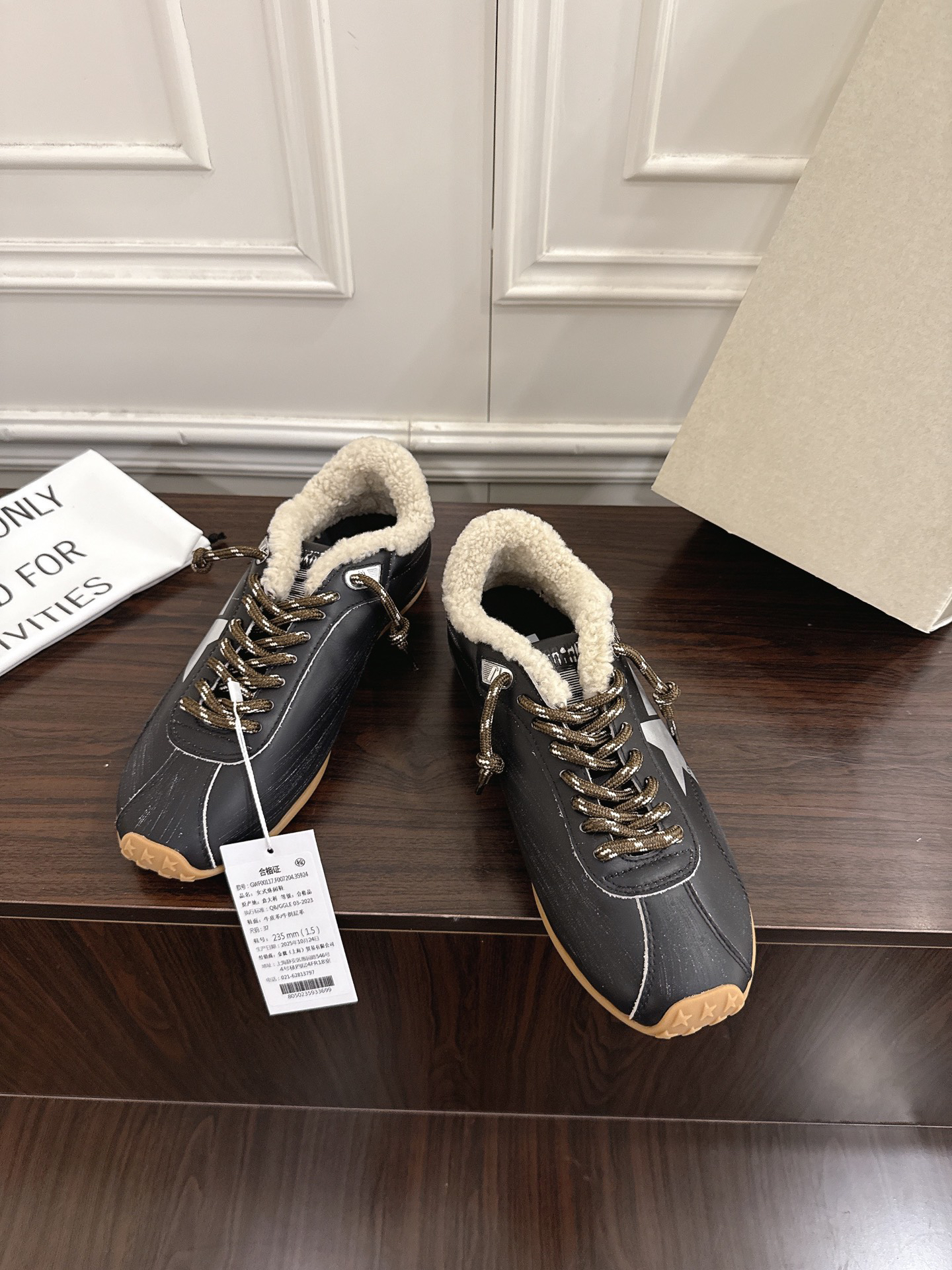 Golden Goose Sneakers-30