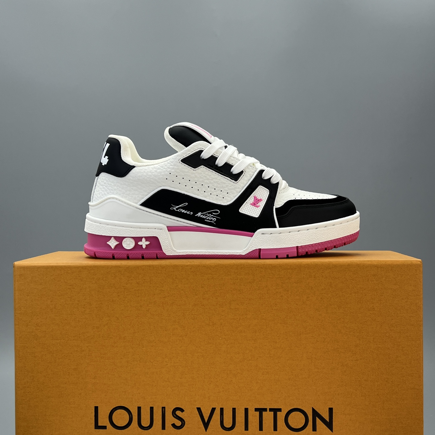 Lv Sneakers-124