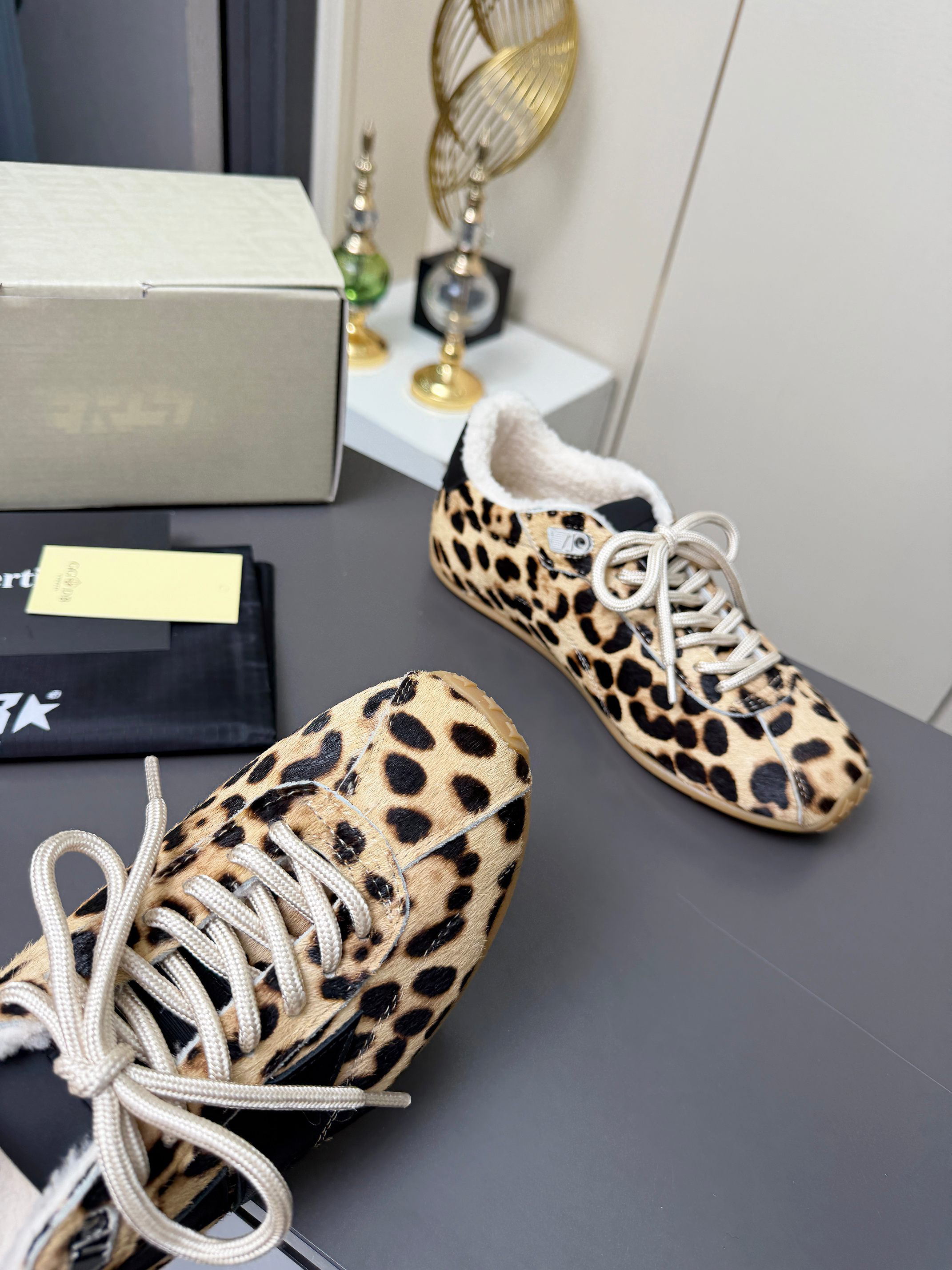 Golden Goose Sneakers-26